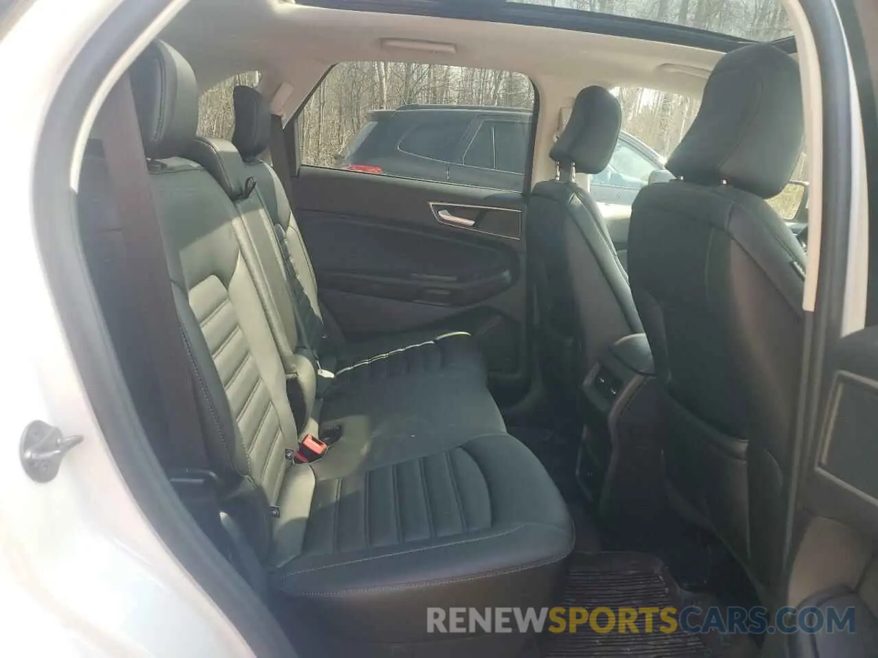 11 Photograph of a damaged car 2FMPK4J99RBA53445 FORD EDGE 2024