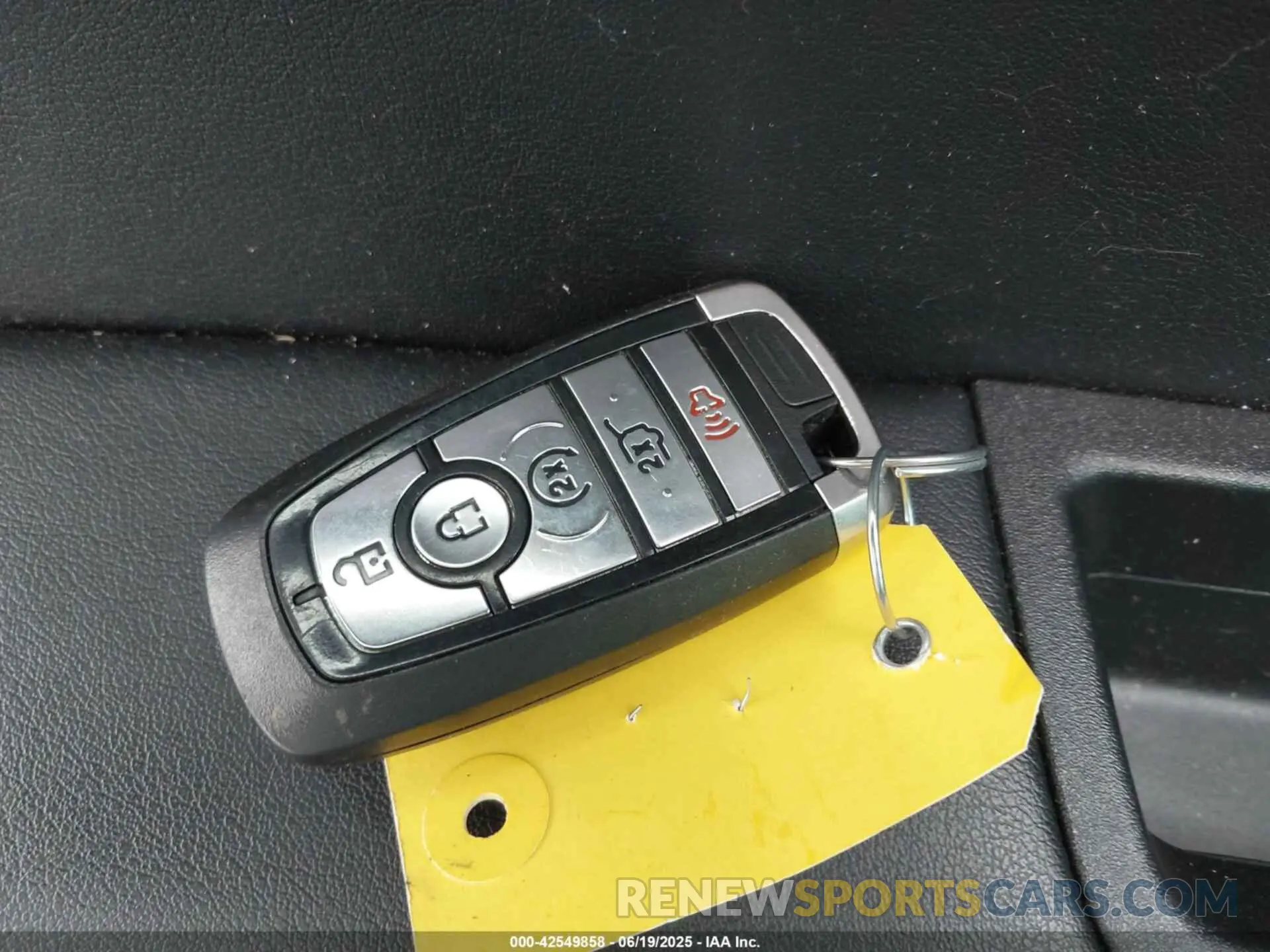 11 Photograph of a damaged car 2FMPK4J99RBA65711 FORD EDGE 2024