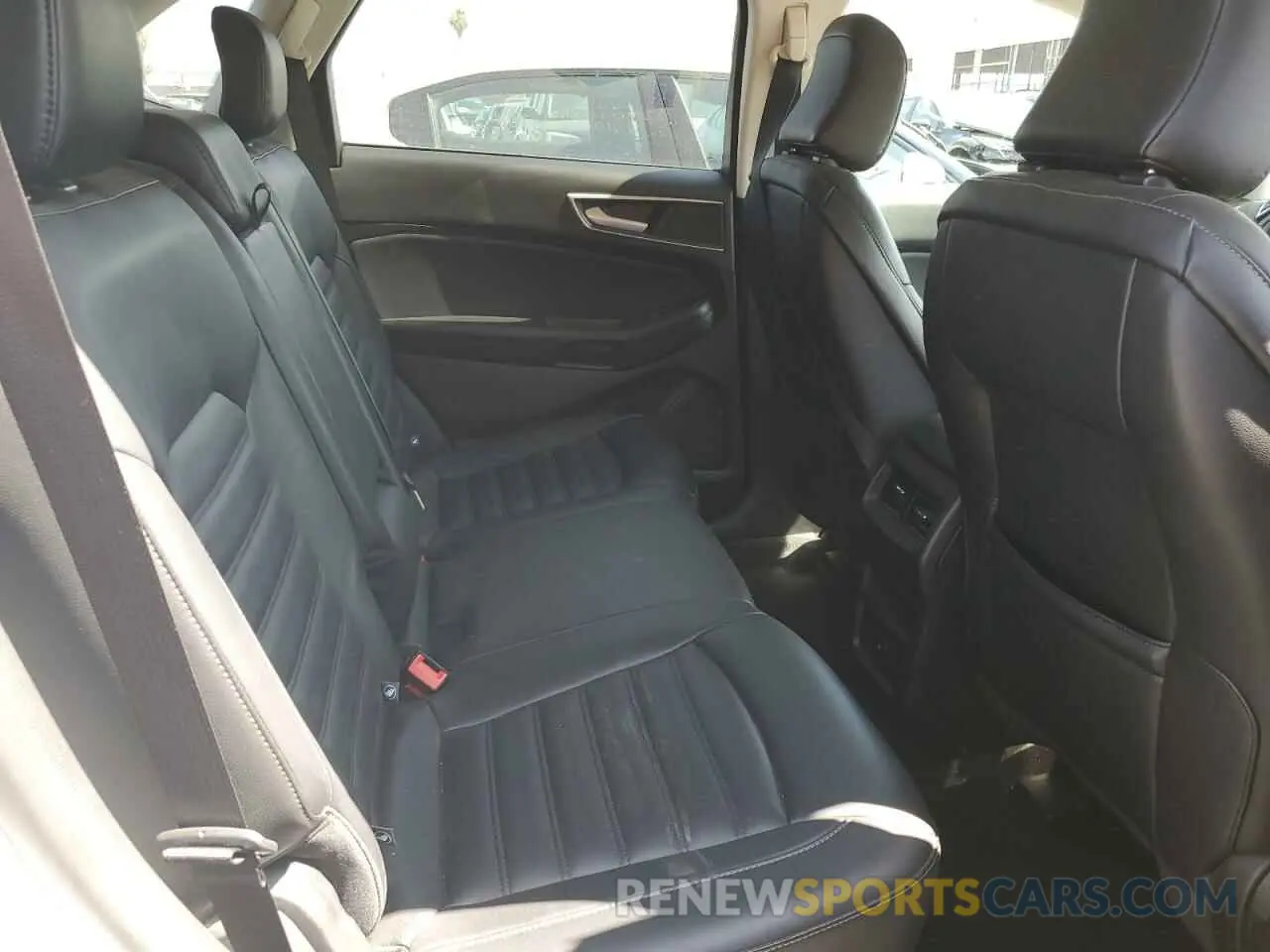 11 Photograph of a damaged car 2FMPK4J99RBA90530 FORD EDGE 2024