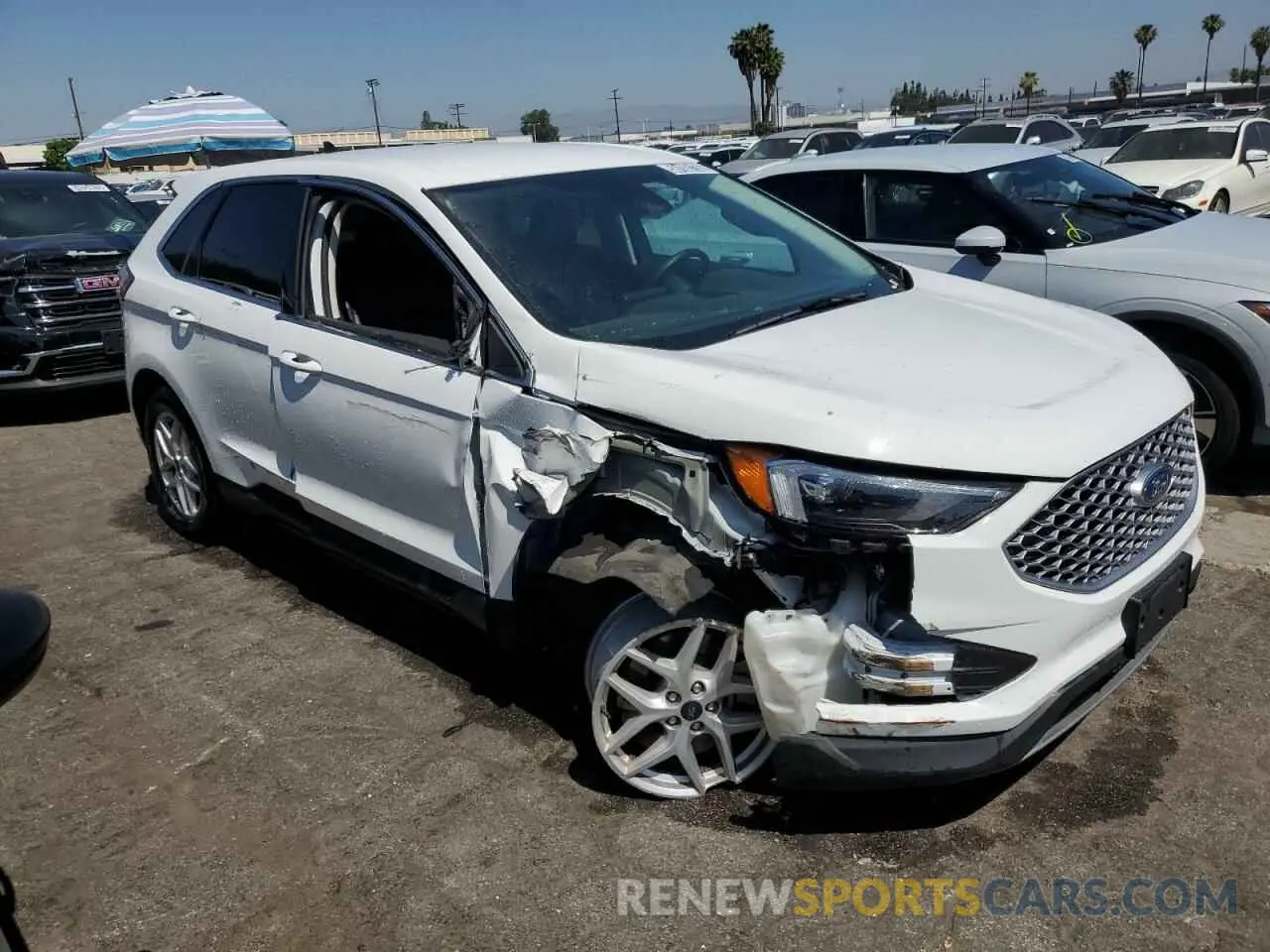 4 Photograph of a damaged car 2FMPK4J99RBA90530 FORD EDGE 2024