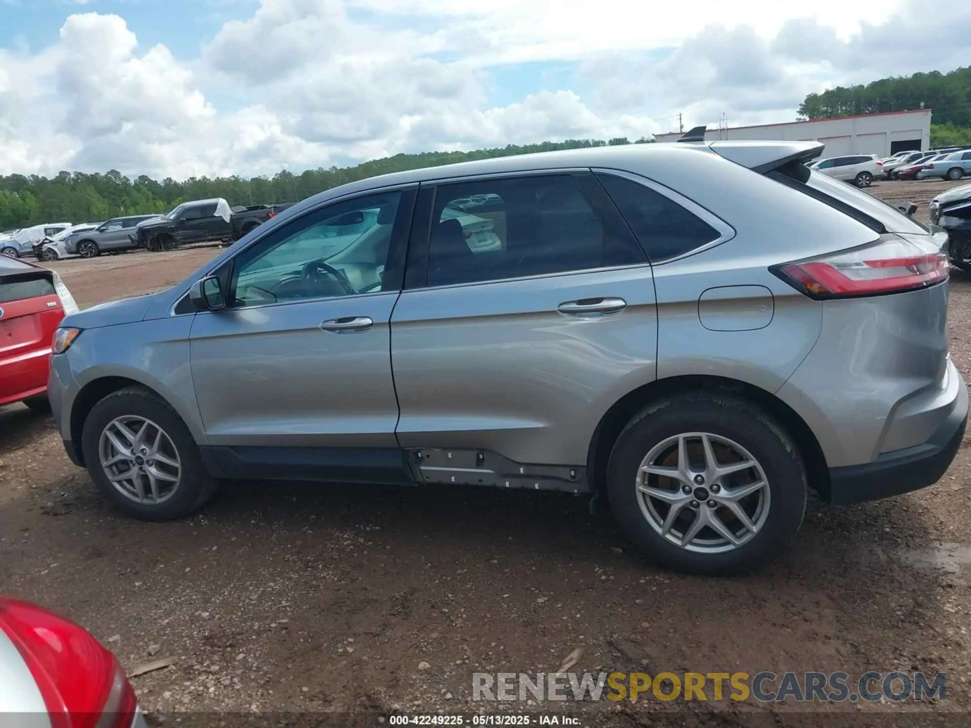 6 Photograph of a damaged car 2FMPK4J99RBA95369 FORD EDGE 2024