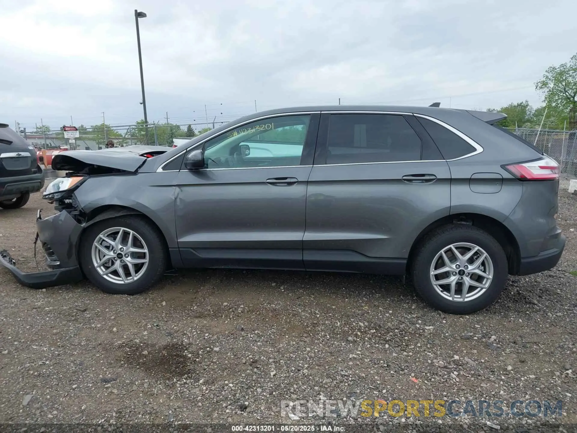 14 Photograph of a damaged car 2FMPK4J99RBB04992 FORD EDGE 2024