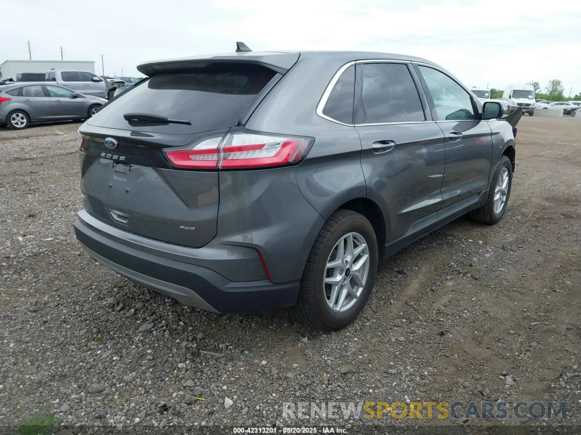 4 Photograph of a damaged car 2FMPK4J99RBB04992 FORD EDGE 2024