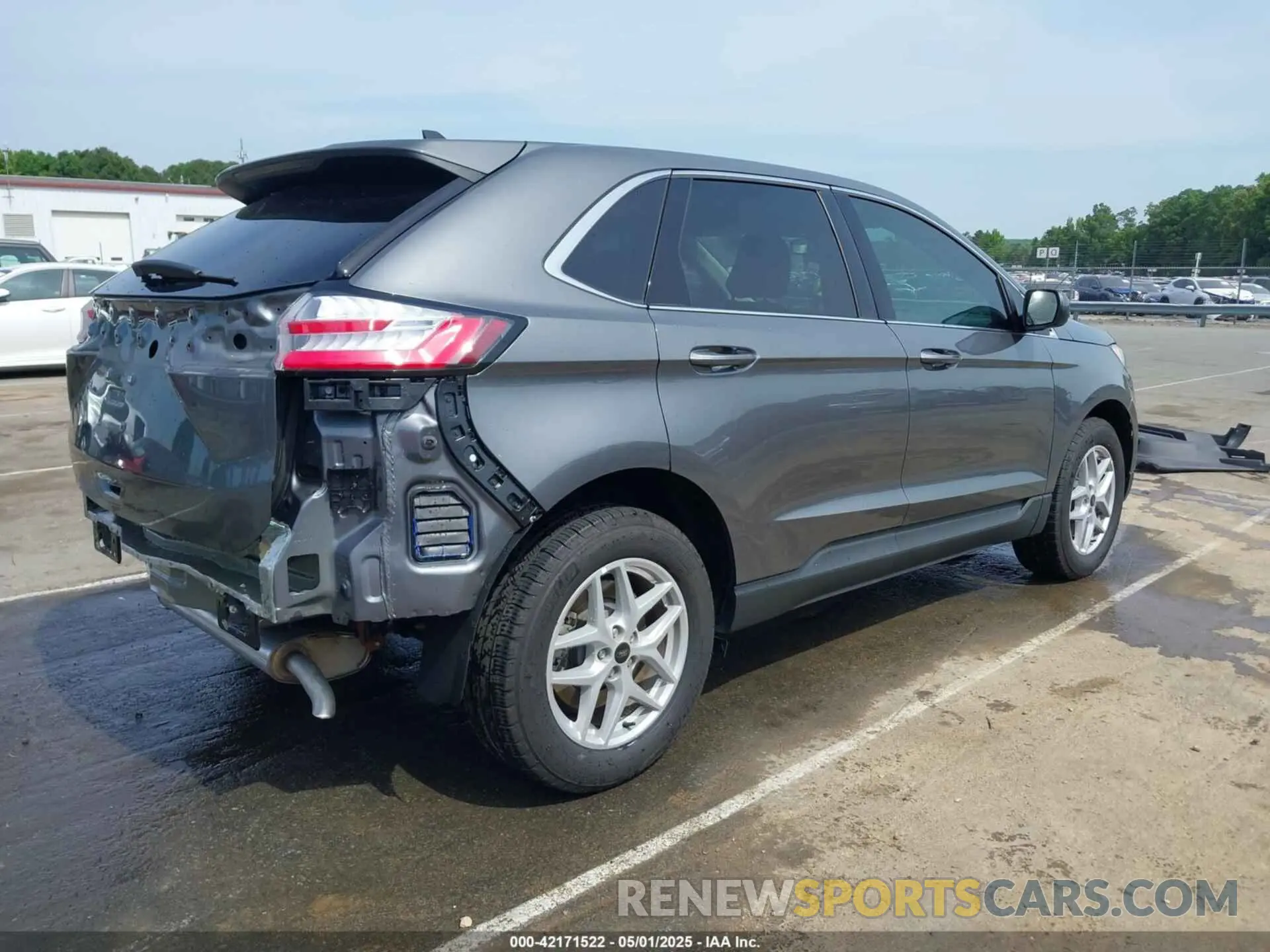 4 Photograph of a damaged car 2FMPK4J99RBB15264 FORD EDGE 2024