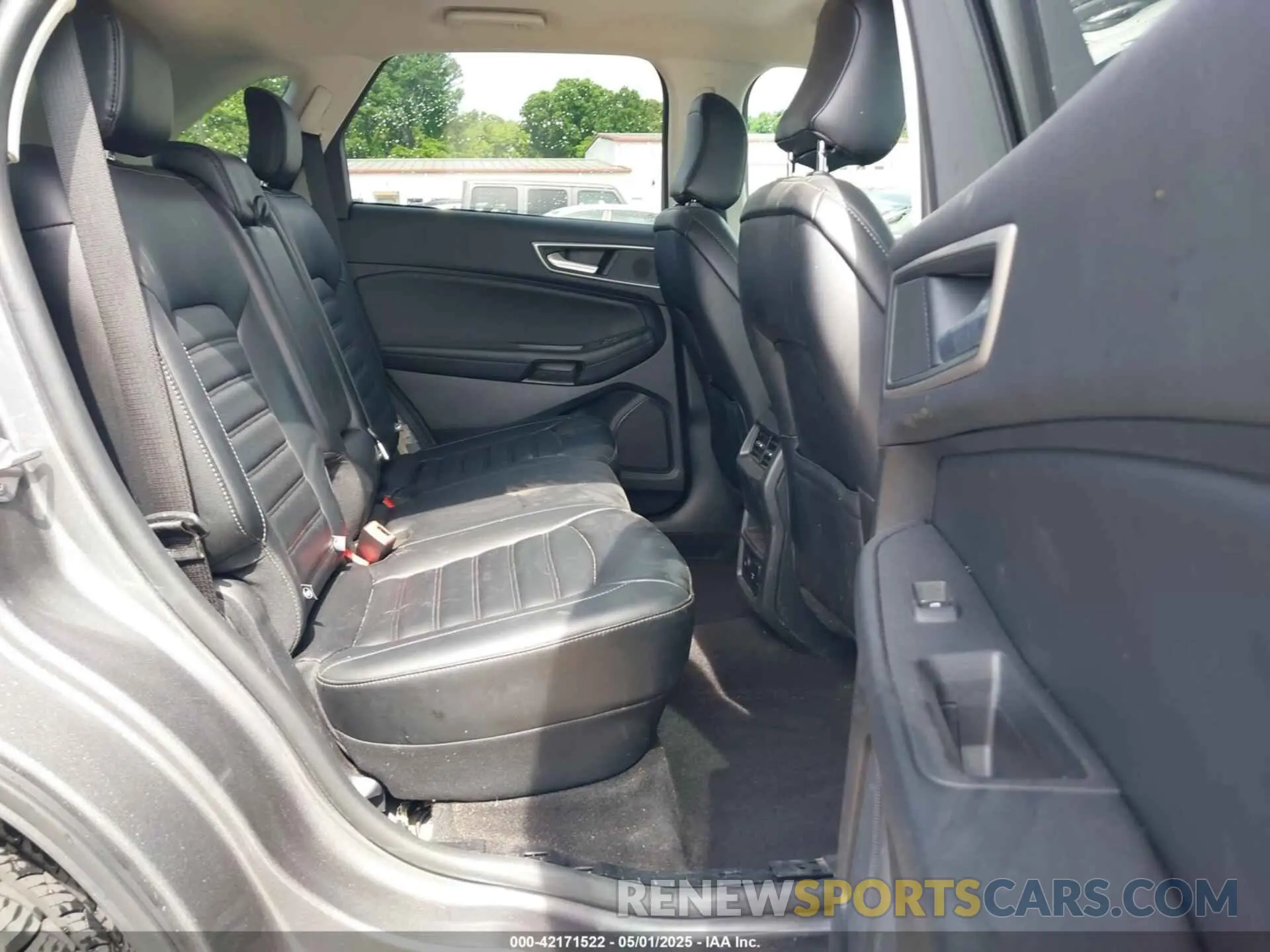 8 Photograph of a damaged car 2FMPK4J99RBB15264 FORD EDGE 2024