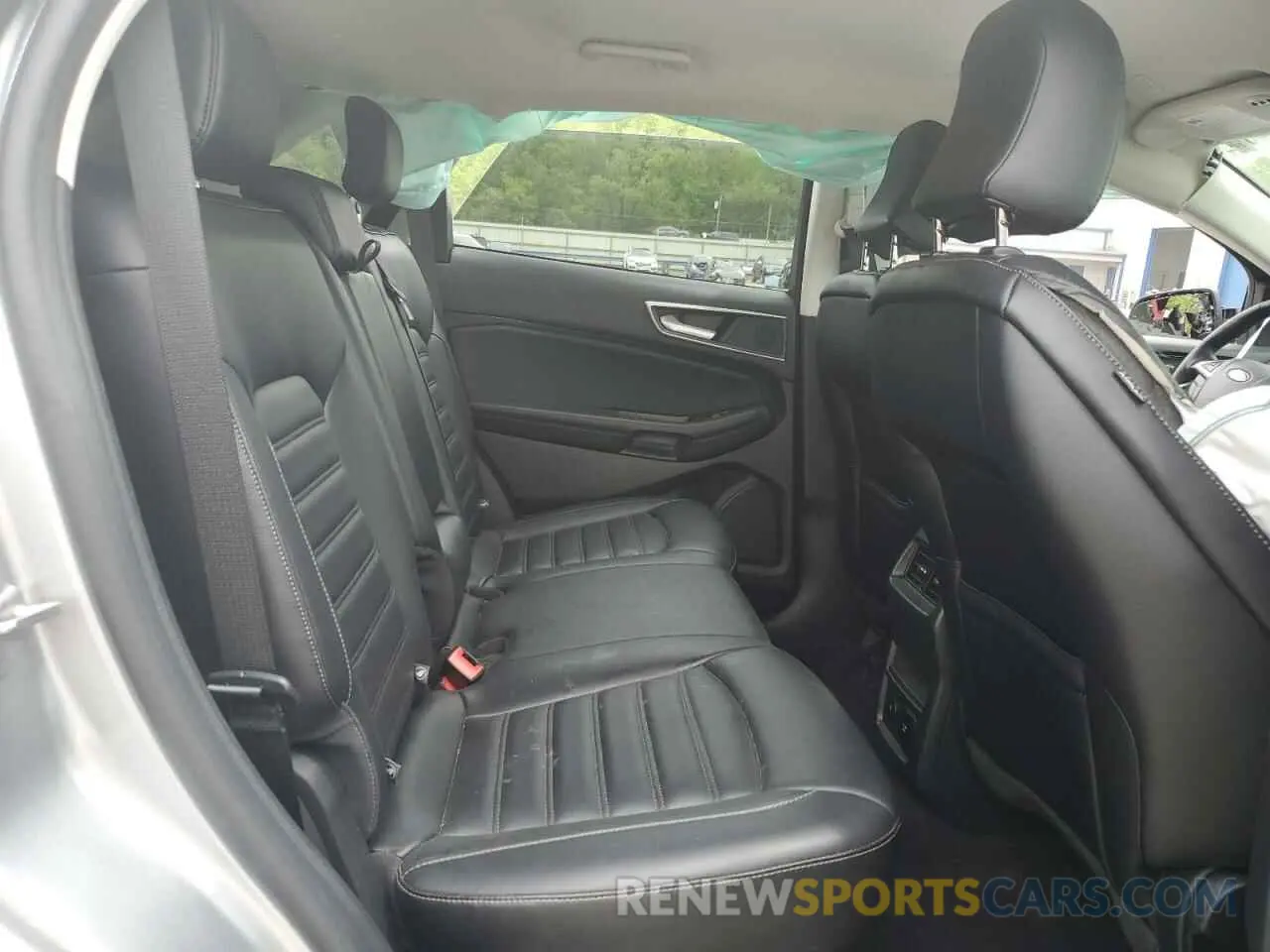 11 Photograph of a damaged car 2FMPK4J9XRBA07963 FORD EDGE 2024