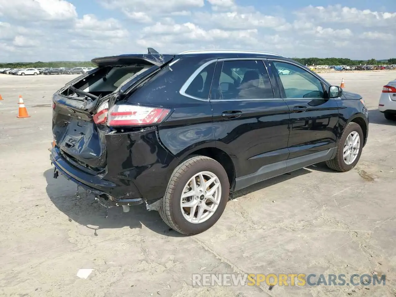 3 Photograph of a damaged car 2FMPK4J9XRBA27341 FORD EDGE 2024