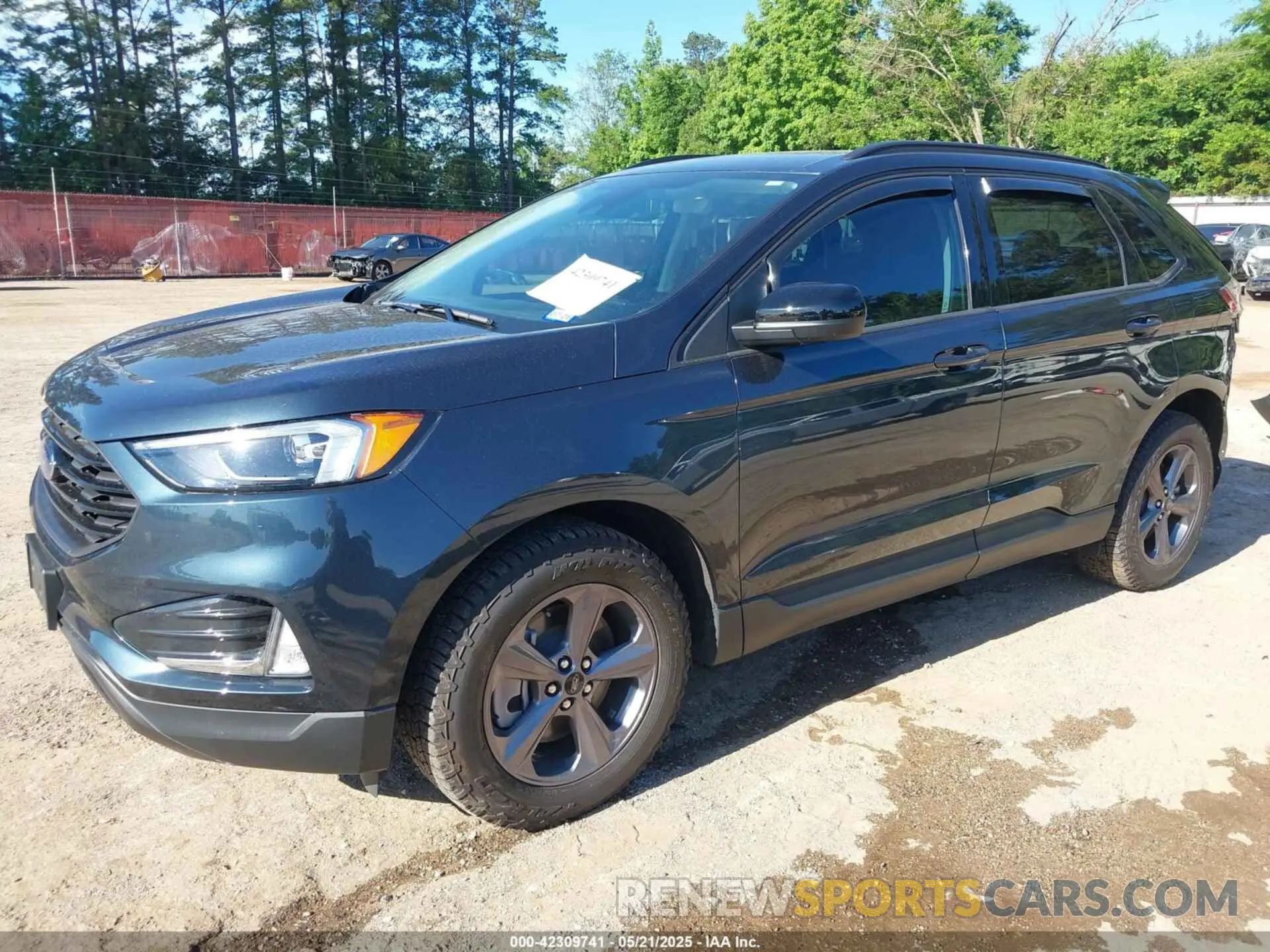 2 Photograph of a damaged car 2FMPK4J9XRBA33009 FORD EDGE 2024
