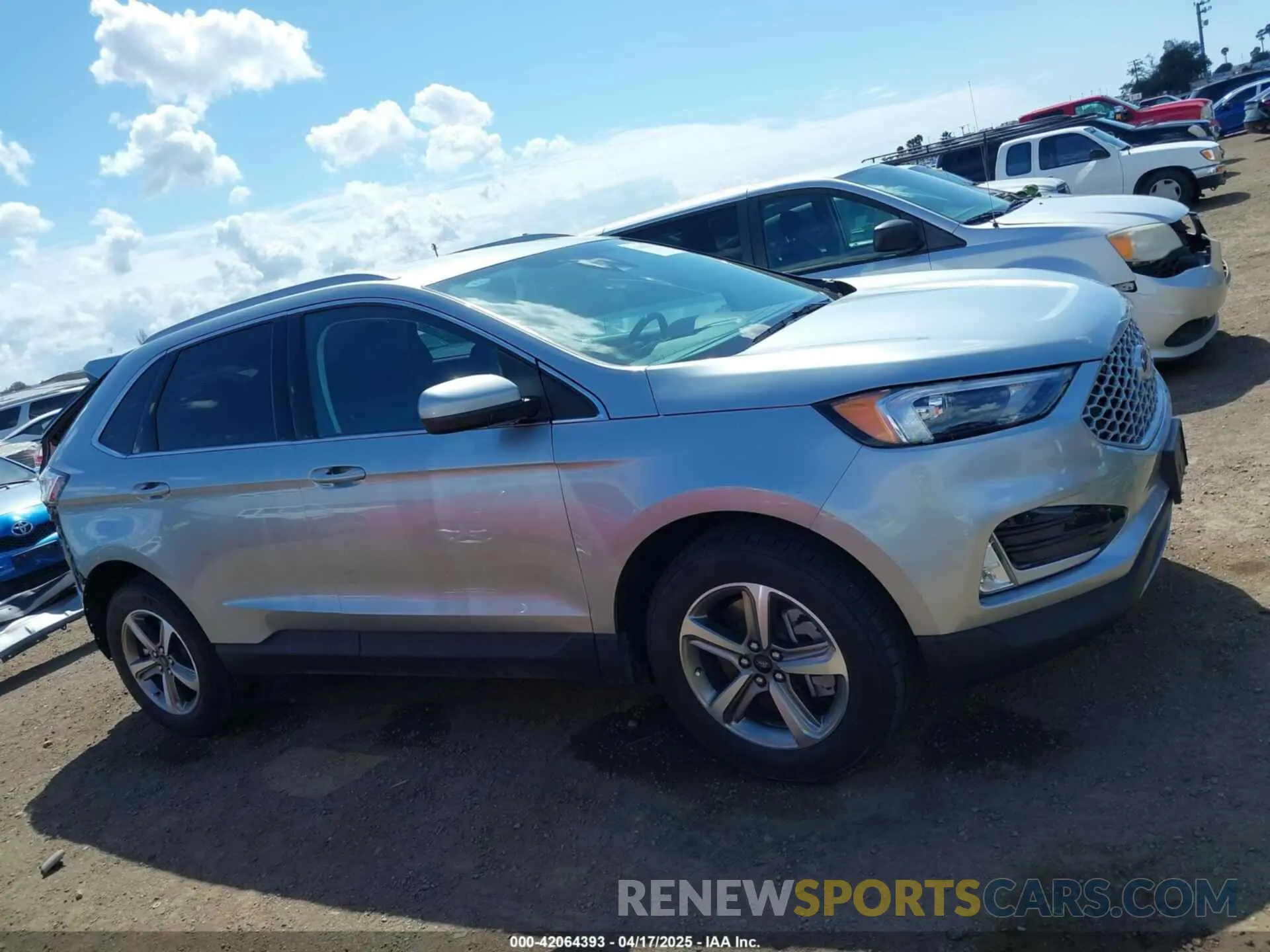14 Photograph of a damaged car 2FMPK4J9XRBA43703 FORD EDGE 2024