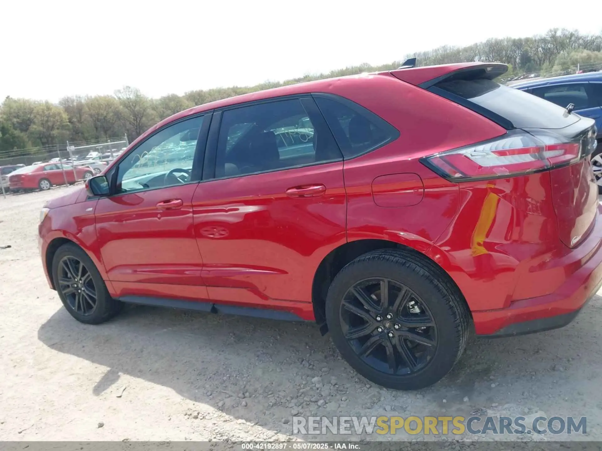 14 Photograph of a damaged car 2FMPK4J9XRBA47864 FORD EDGE 2024