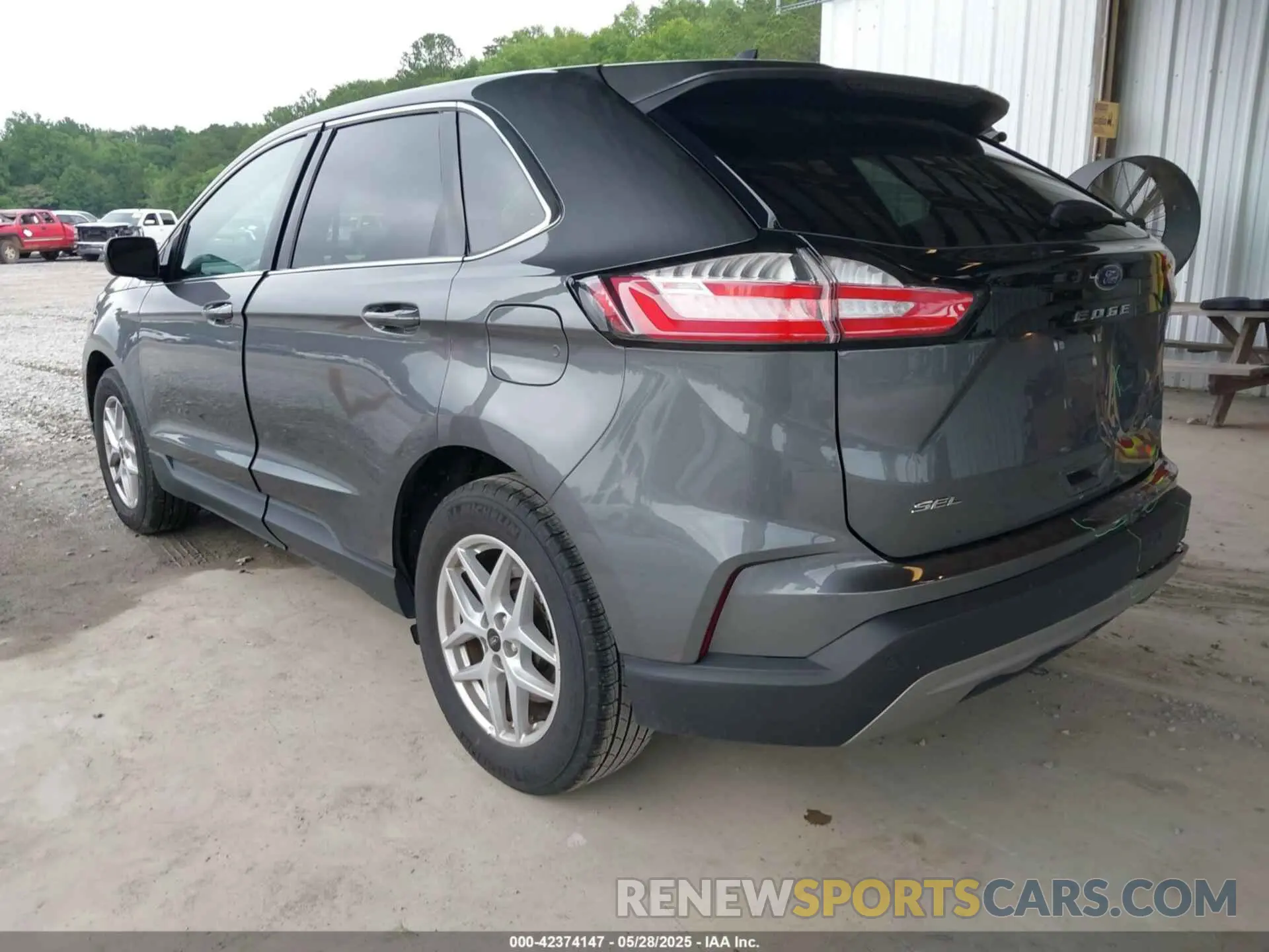 3 Photograph of a damaged car 2FMPK4J9XRBA49985 FORD EDGE 2024