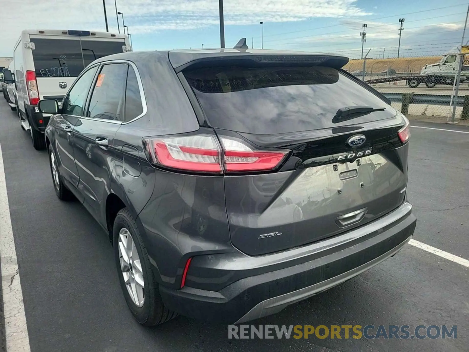 14 Photograph of a damaged car 2FMPK4J9XRBA51820 FORD EDGE 2024