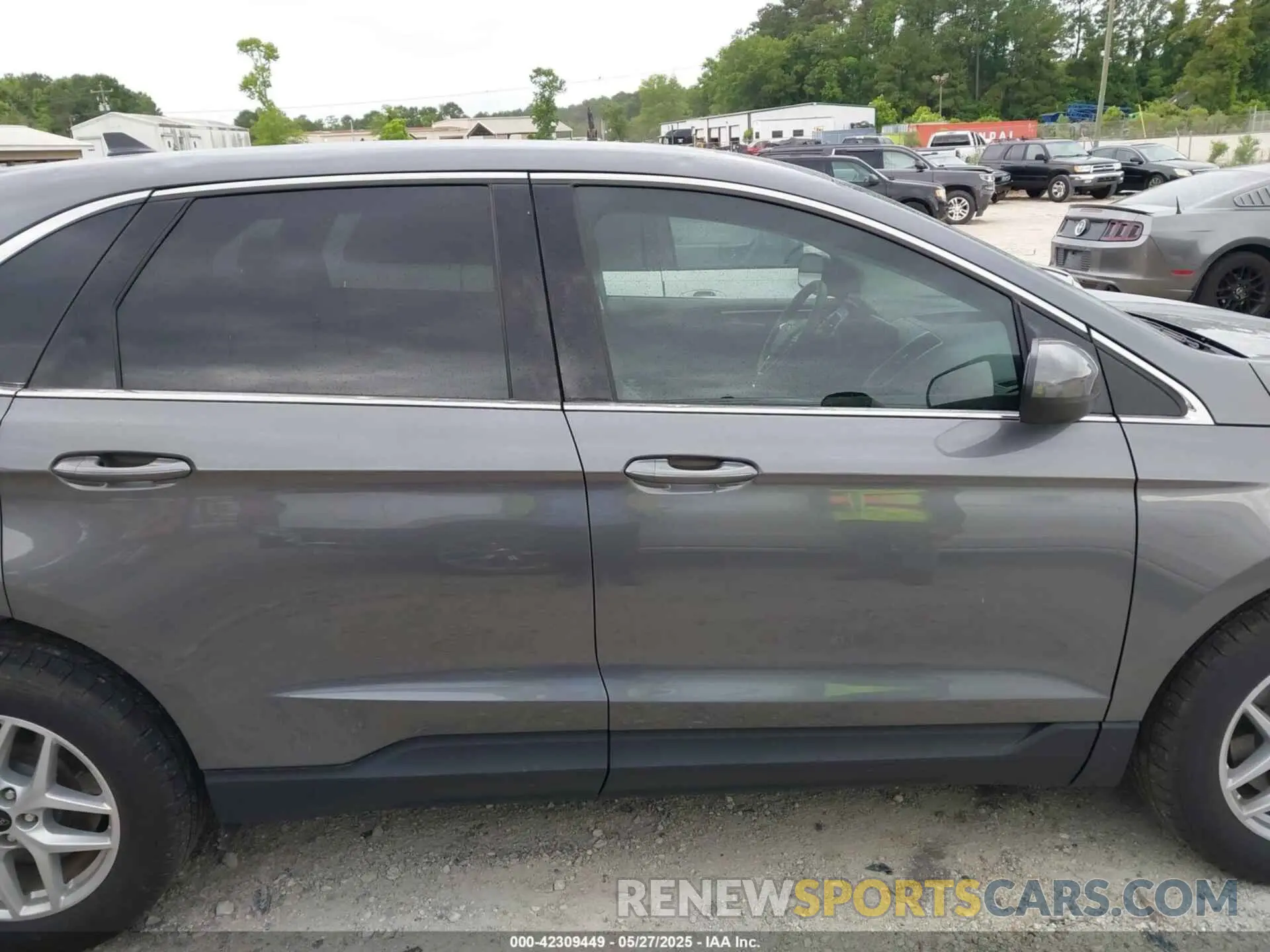 13 Photograph of a damaged car 2FMPK4J9XRBB14513 FORD EDGE 2024