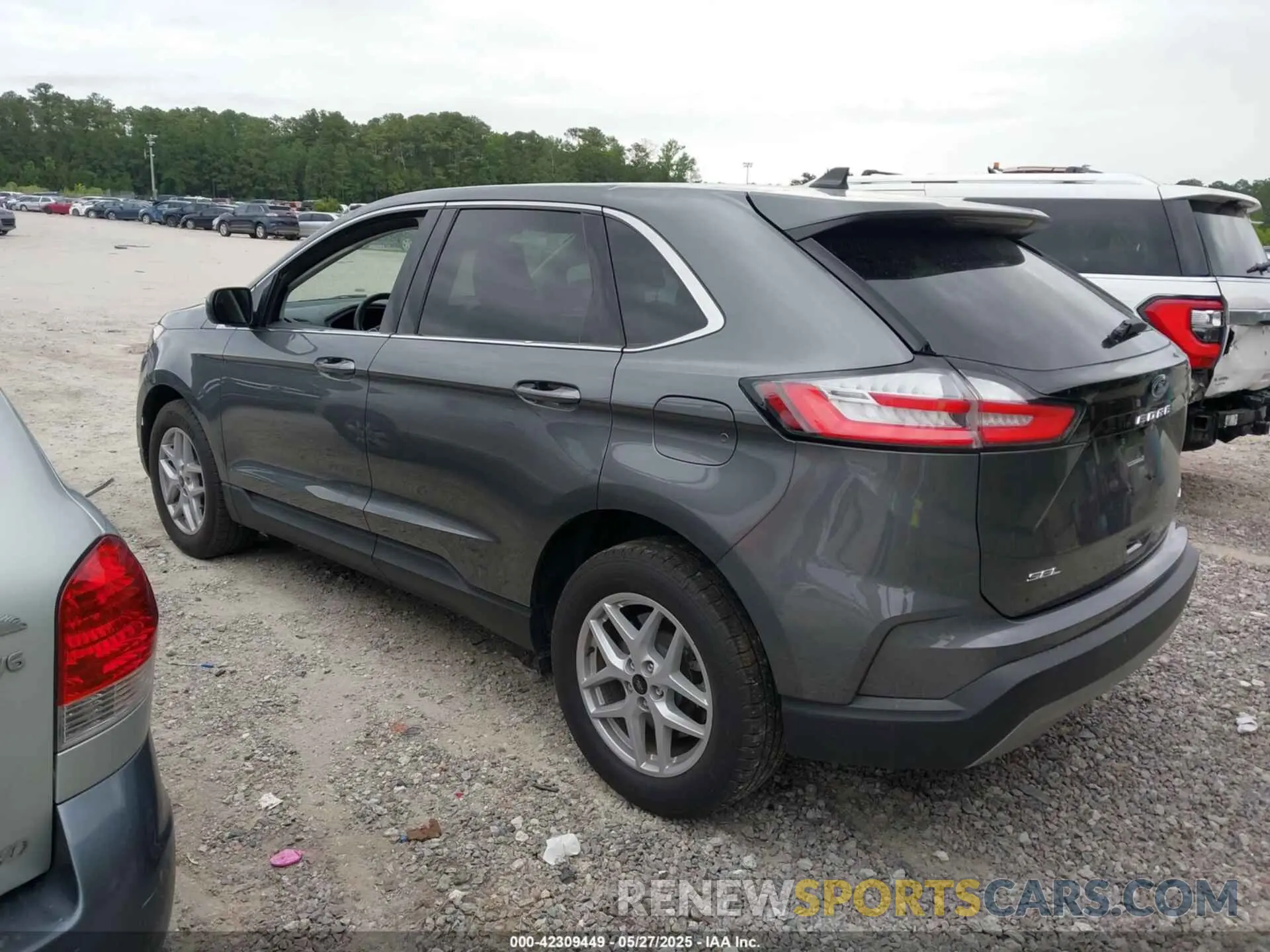3 Photograph of a damaged car 2FMPK4J9XRBB14513 FORD EDGE 2024