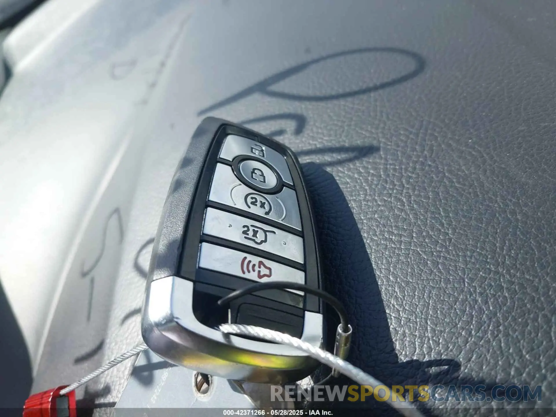 11 Photograph of a damaged car 2FMPK4K90RBA89295 FORD EDGE 2024