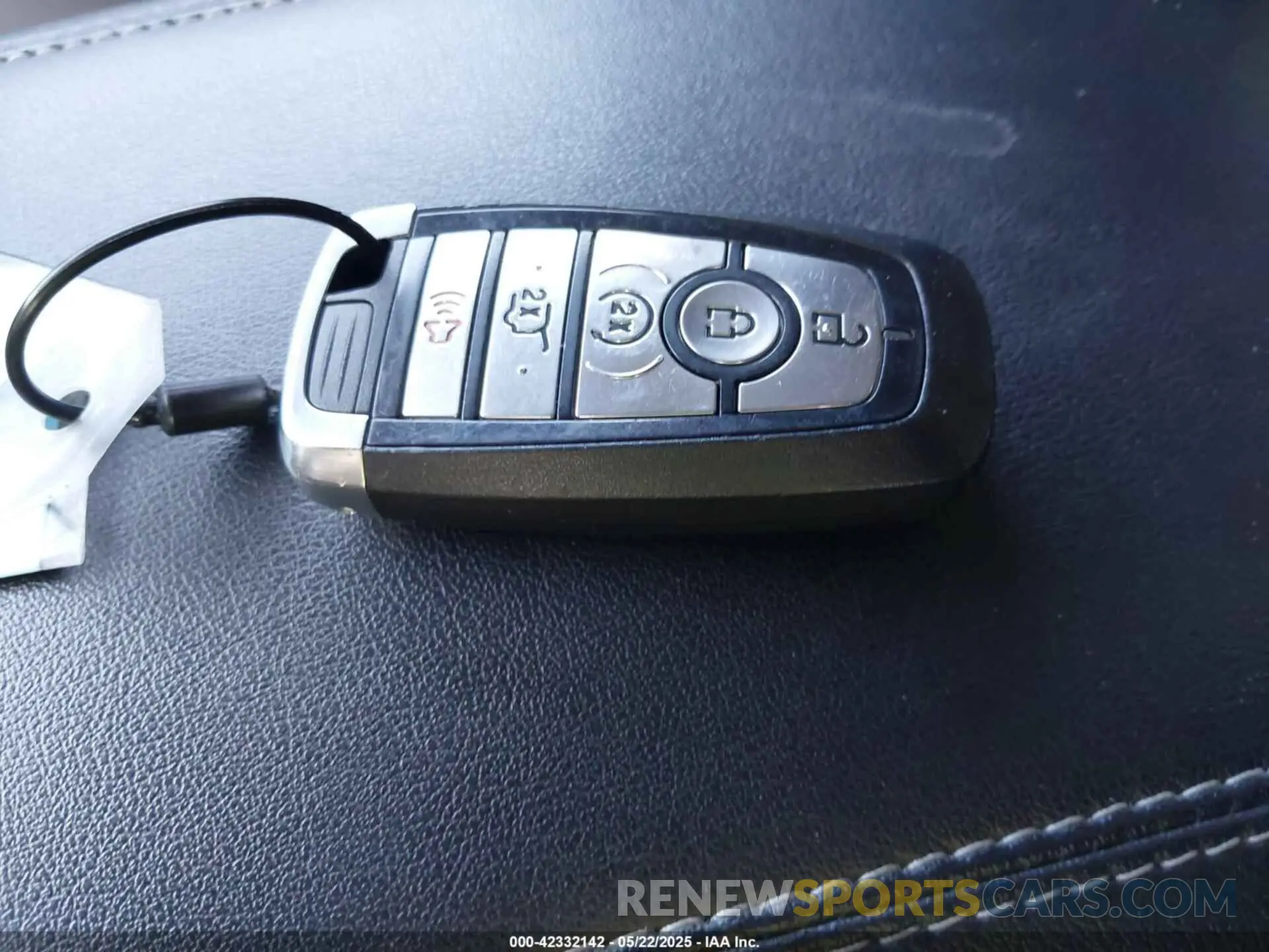 11 Photograph of a damaged car 2FMPK4K91RBA52448 FORD EDGE 2024