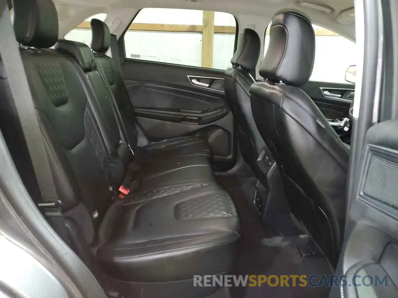 11 Photograph of a damaged car 2FMPK4K91RBA89726 FORD EDGE 2024