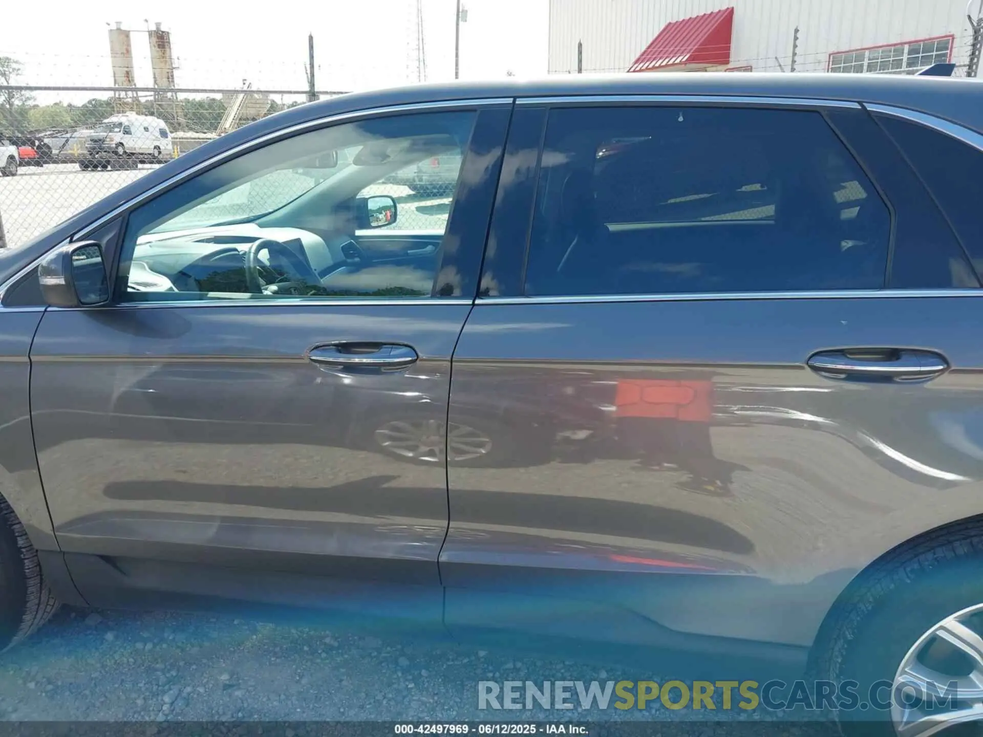 14 Photograph of a damaged car 2FMPK4K92RBA51373 FORD EDGE 2024