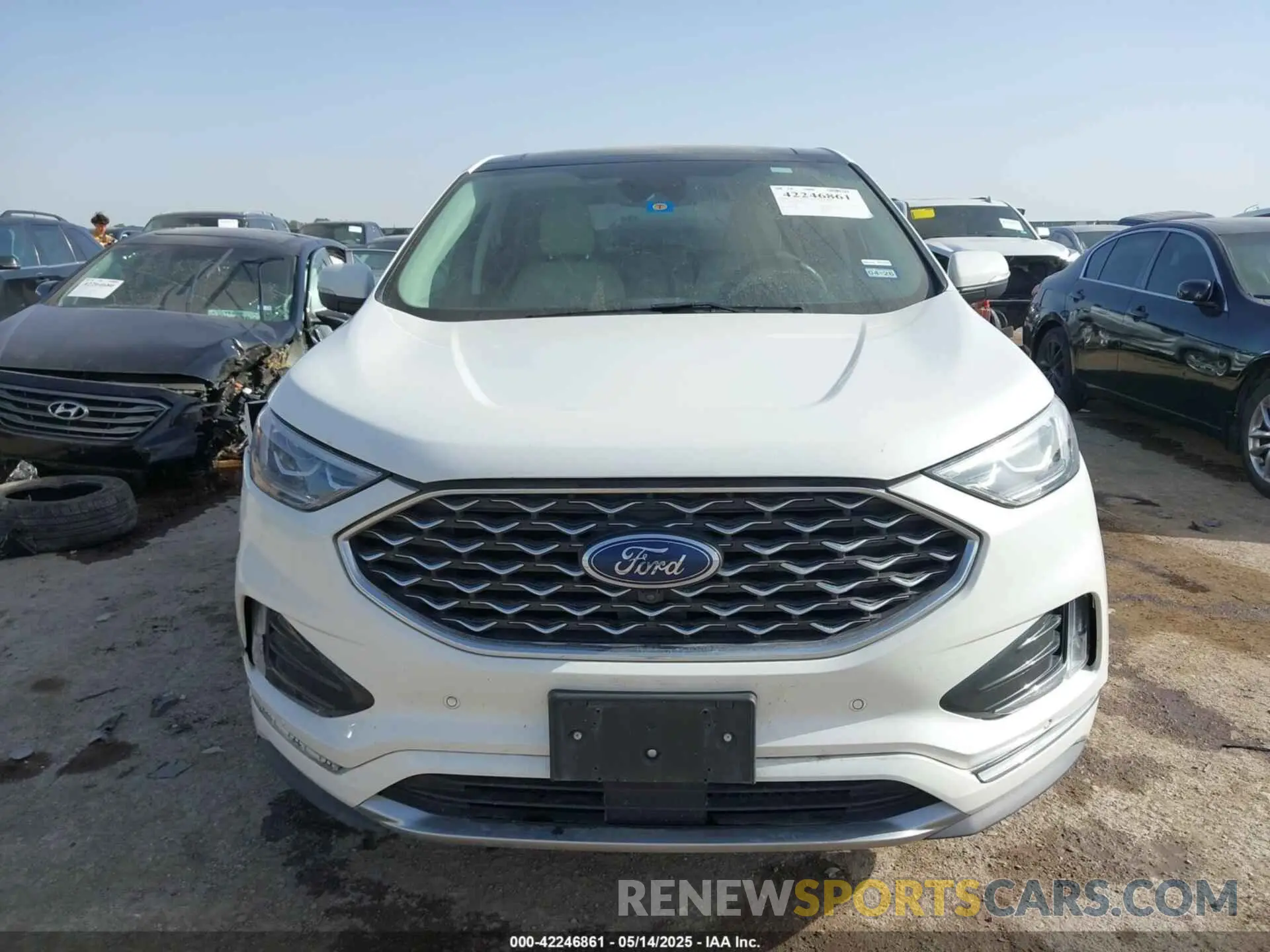12 Photograph of a damaged car 2FMPK4K92RBB05805 FORD EDGE 2024