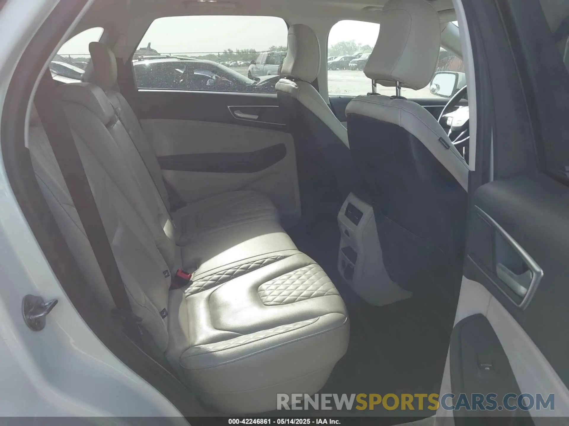 8 Photograph of a damaged car 2FMPK4K92RBB05805 FORD EDGE 2024