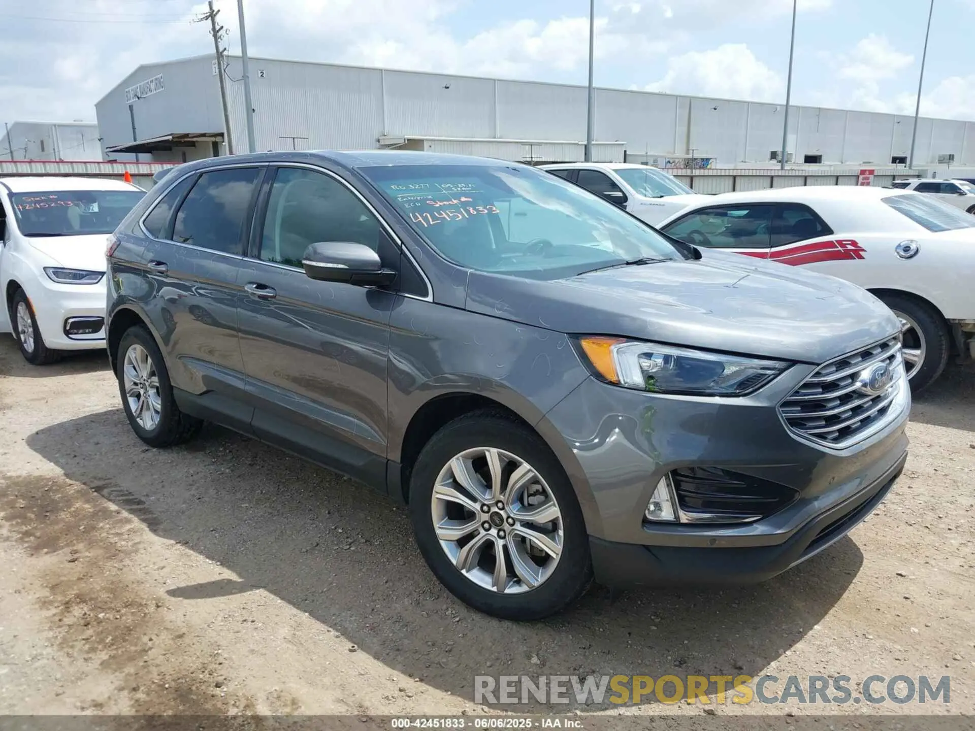 1 Photograph of a damaged car 2FMPK4K94RBA69065 FORD EDGE 2024