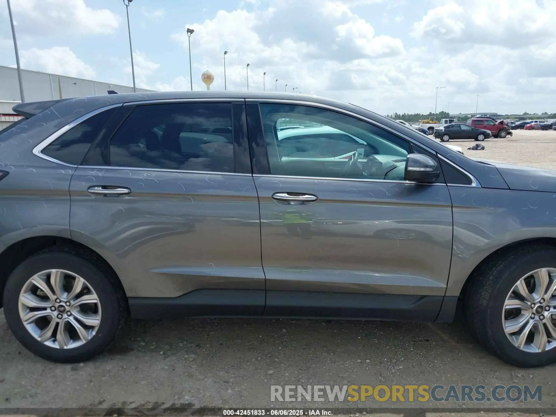 13 Photograph of a damaged car 2FMPK4K94RBA69065 FORD EDGE 2024