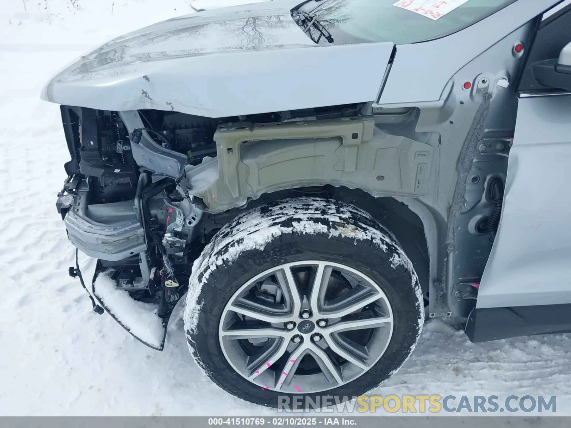 18 Photograph of a damaged car 2FMPK4K95RBA83833 FORD EDGE 2024