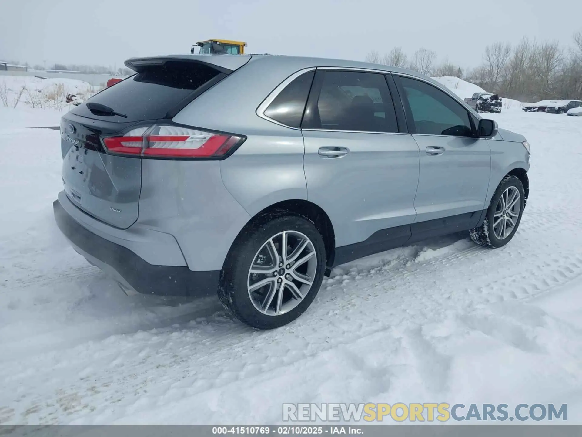 4 Photograph of a damaged car 2FMPK4K95RBA83833 FORD EDGE 2024