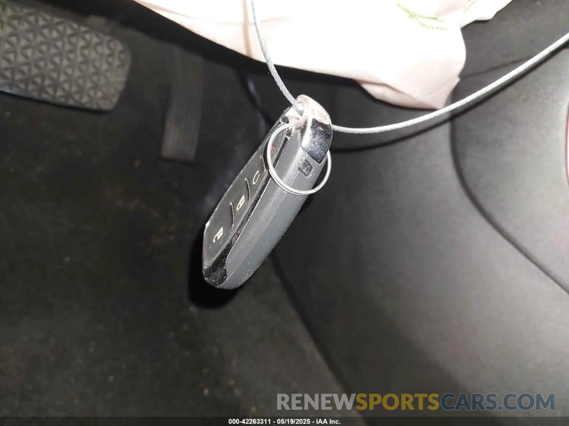 11 Photograph of a damaged car 2FMPK4K97RBA07725 FORD EDGE 2024