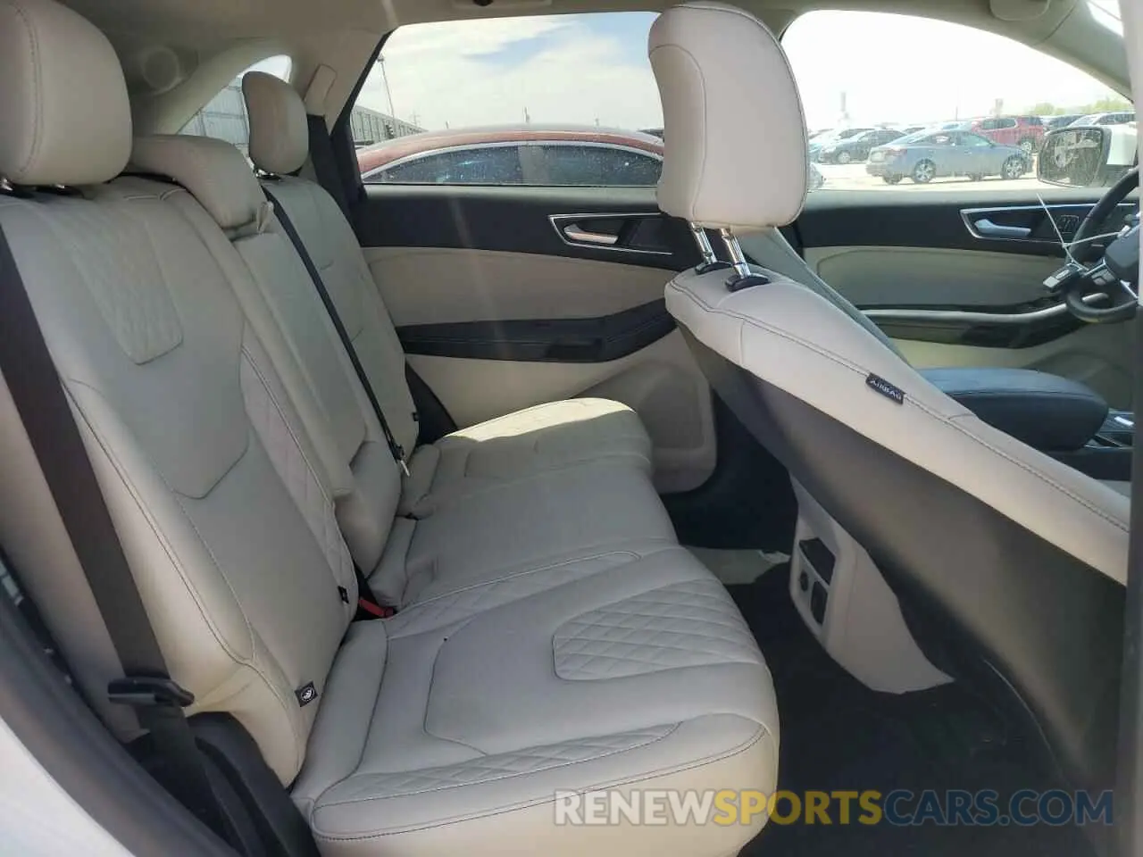 11 Photograph of a damaged car 2FMPK4K97RBA16036 FORD EDGE 2024