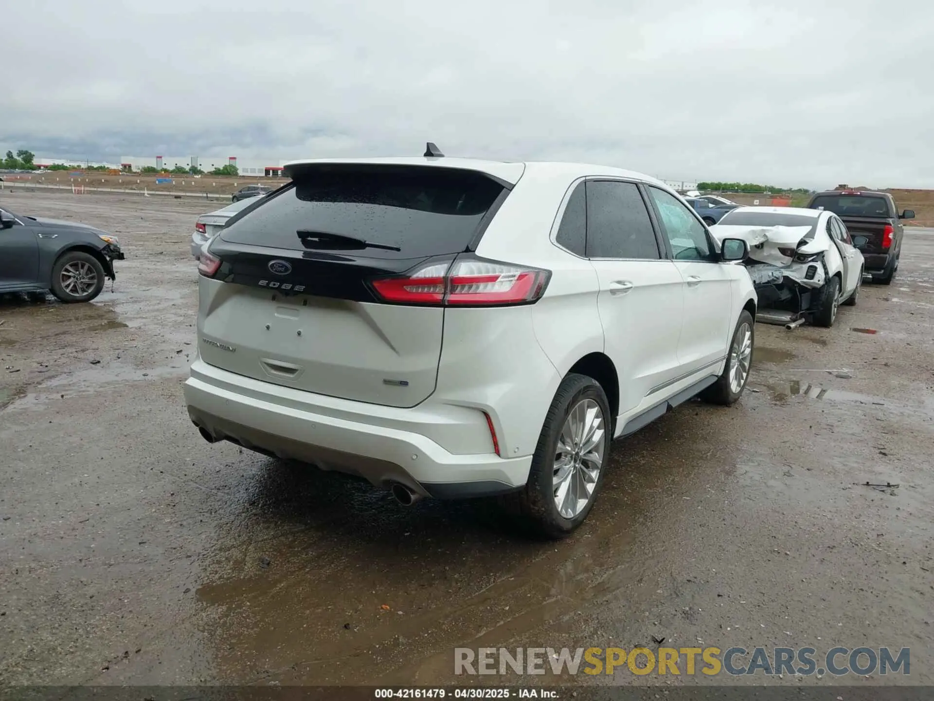 4 Photograph of a damaged car 2FMPK4K97RBA62871 FORD EDGE 2024