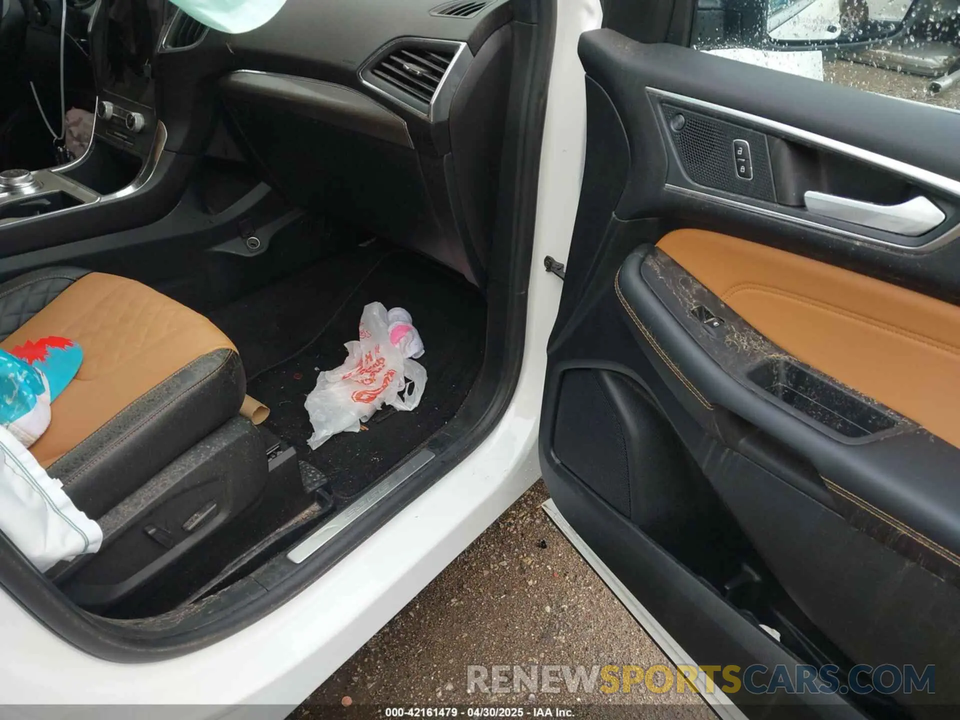 5 Photograph of a damaged car 2FMPK4K97RBA62871 FORD EDGE 2024