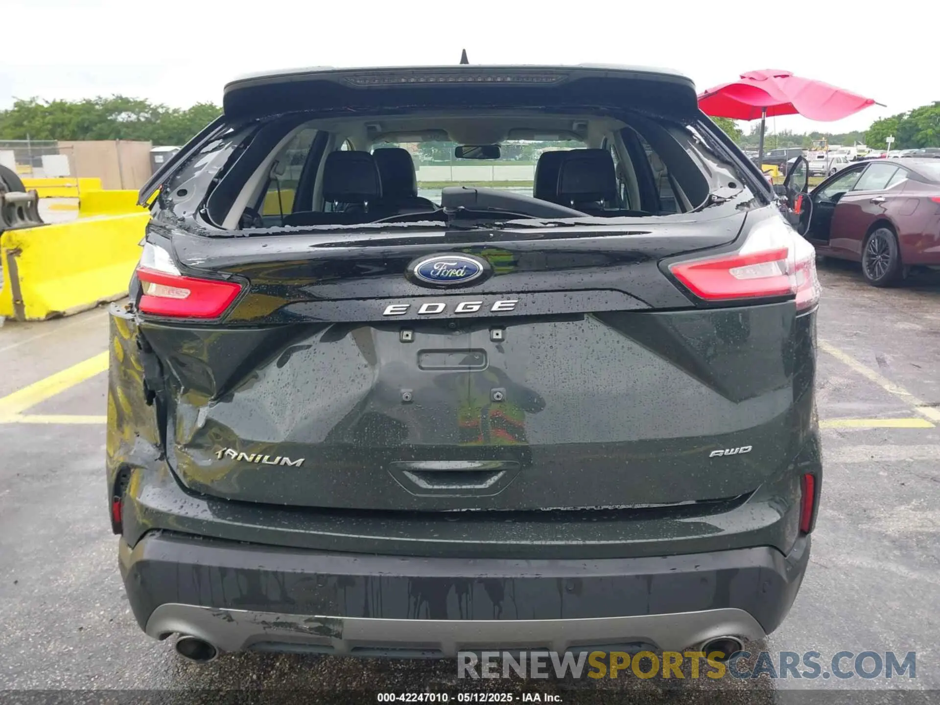 16 Photograph of a damaged car 2FMPK4K99RBA50575 FORD EDGE 2024