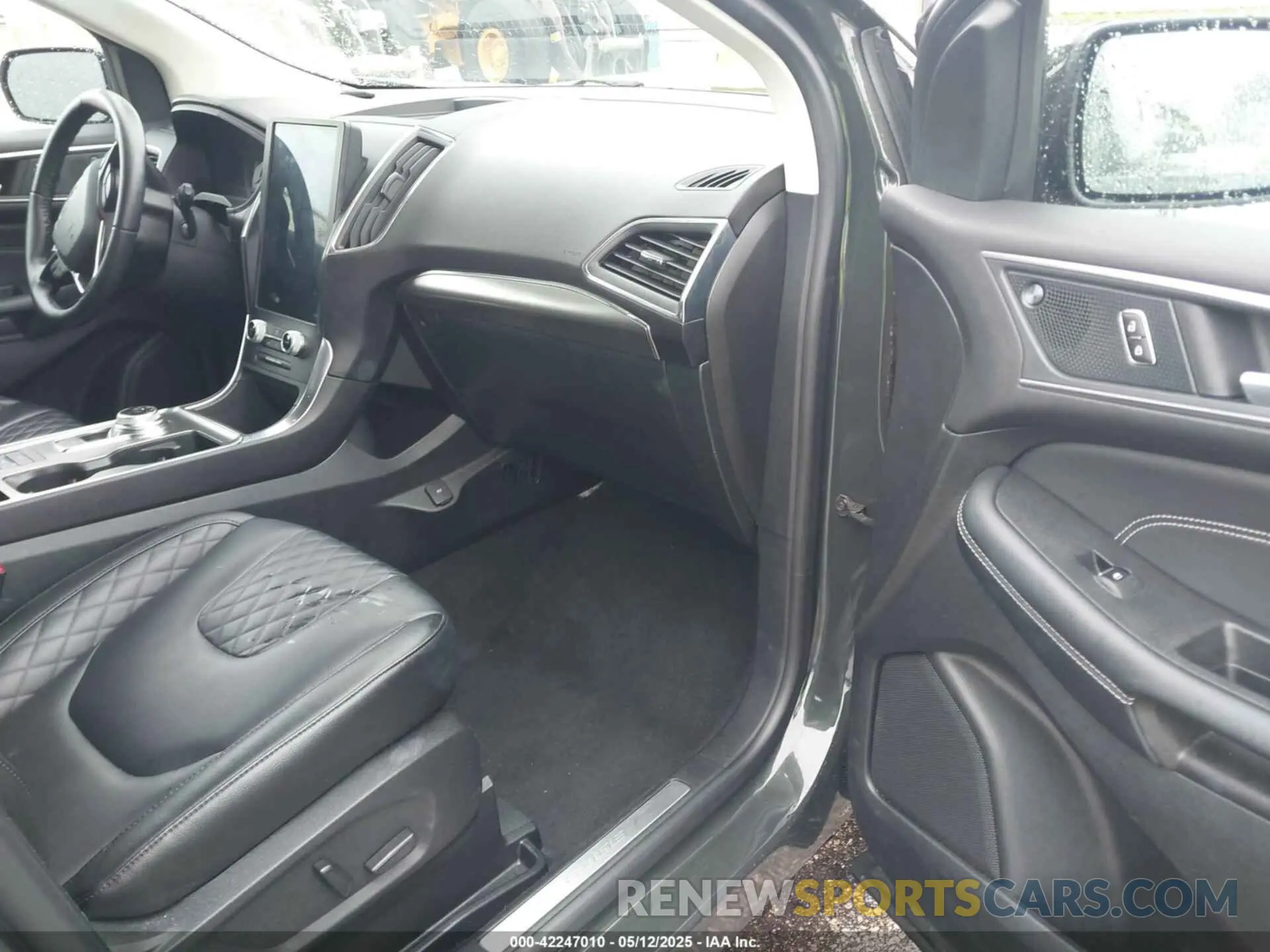 5 Photograph of a damaged car 2FMPK4K99RBA50575 FORD EDGE 2024