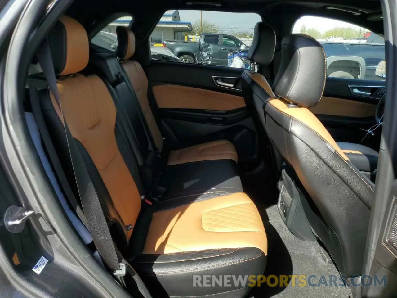 11 Photograph of a damaged car 2FMPK4K9XRBA05578 FORD EDGE 2024