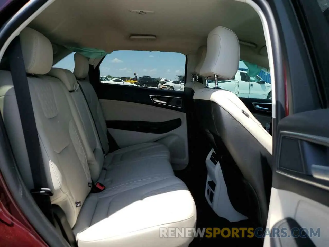 10 Photograph of a damaged car 2FMPK4K9XRBA75680 FORD EDGE 2024