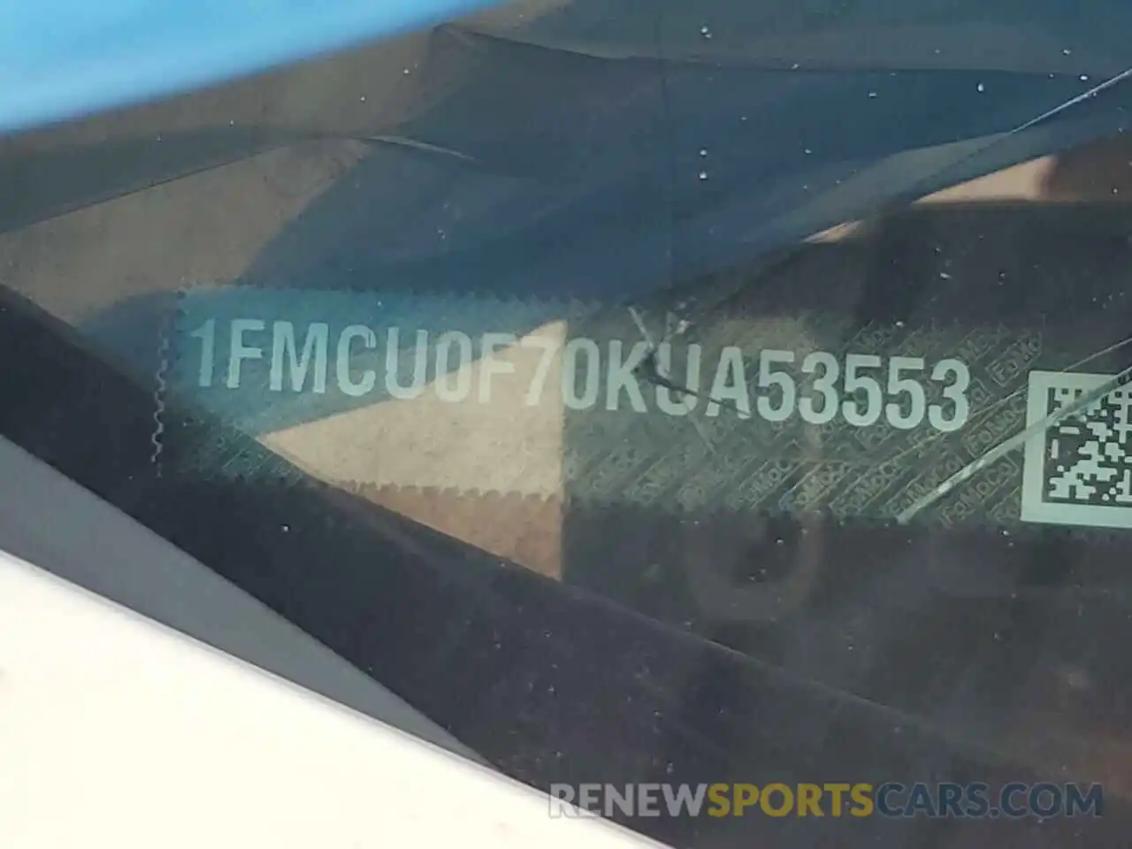 12 Photograph of a damaged car 1FMCU0F70KUA53553 FORD ESCAPE 2019