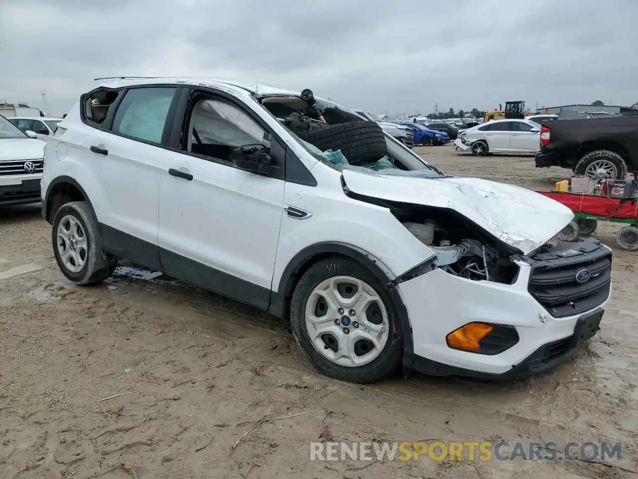 4 Photograph of a damaged car 1FMCU0F70KUA53553 FORD ESCAPE 2019