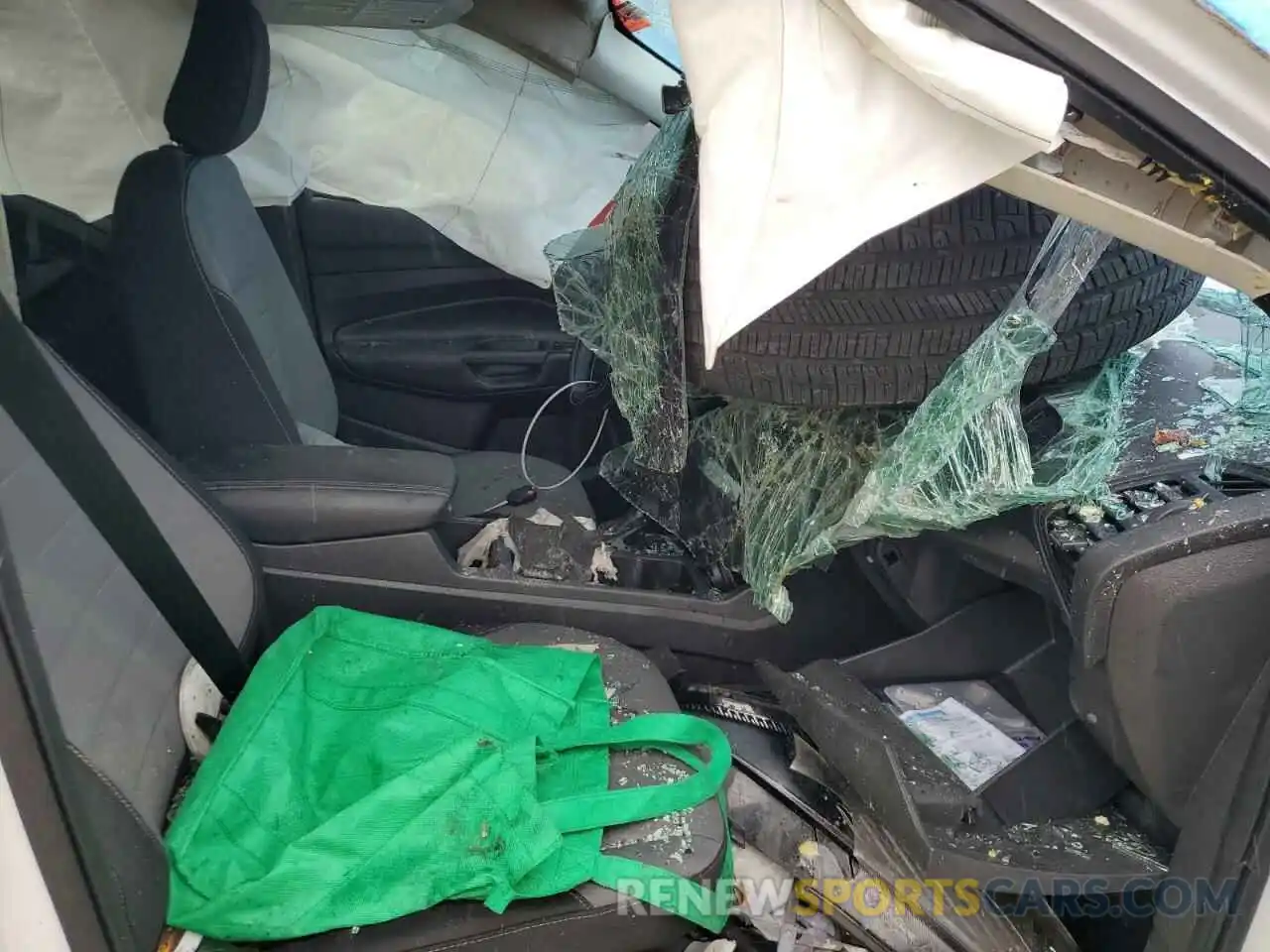 7 Photograph of a damaged car 1FMCU0F70KUA53553 FORD ESCAPE 2019