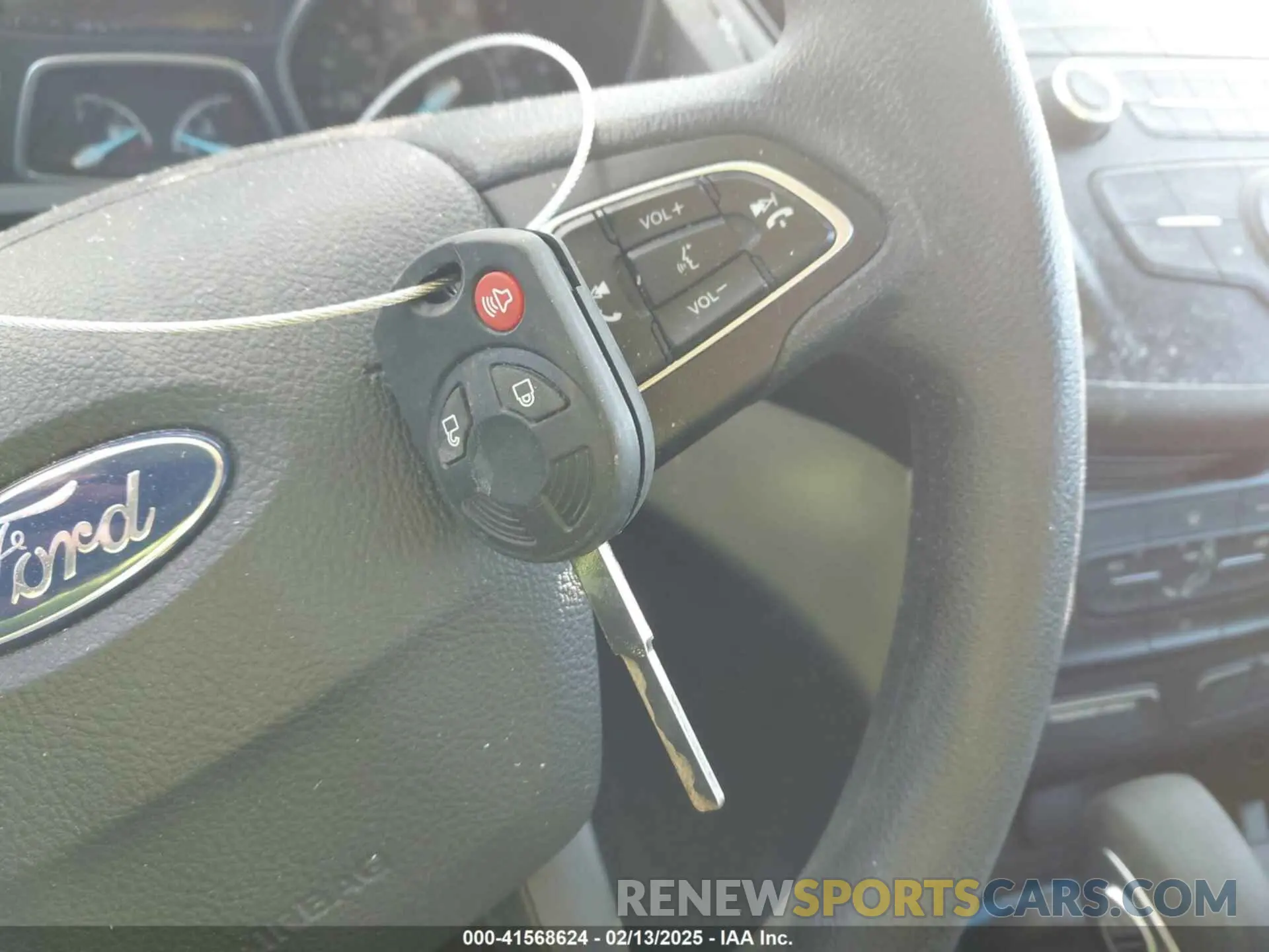 11 Photograph of a damaged car 1FMCU0F70KUB27232 FORD ESCAPE 2019