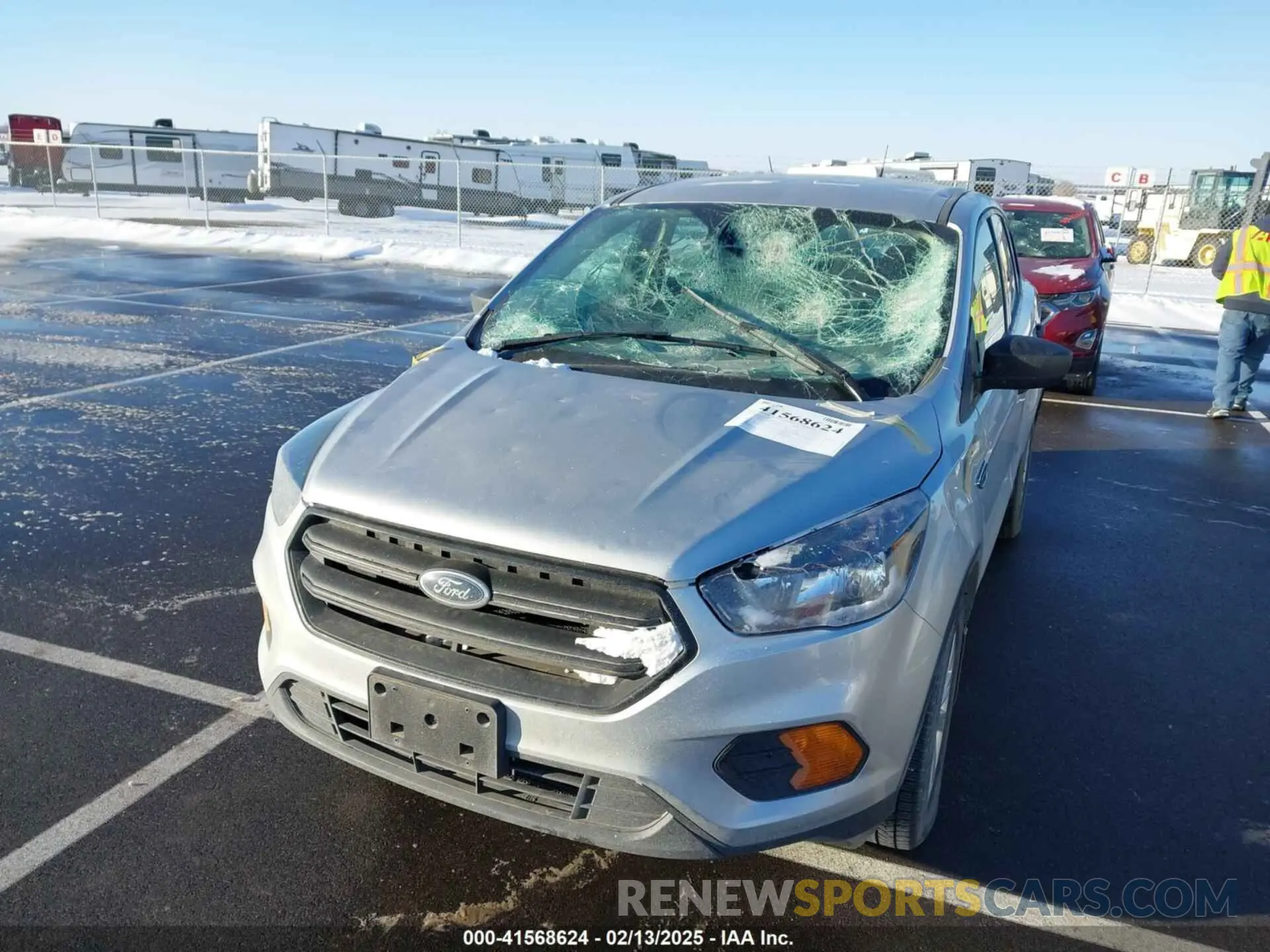 6 Photograph of a damaged car 1FMCU0F70KUB27232 FORD ESCAPE 2019