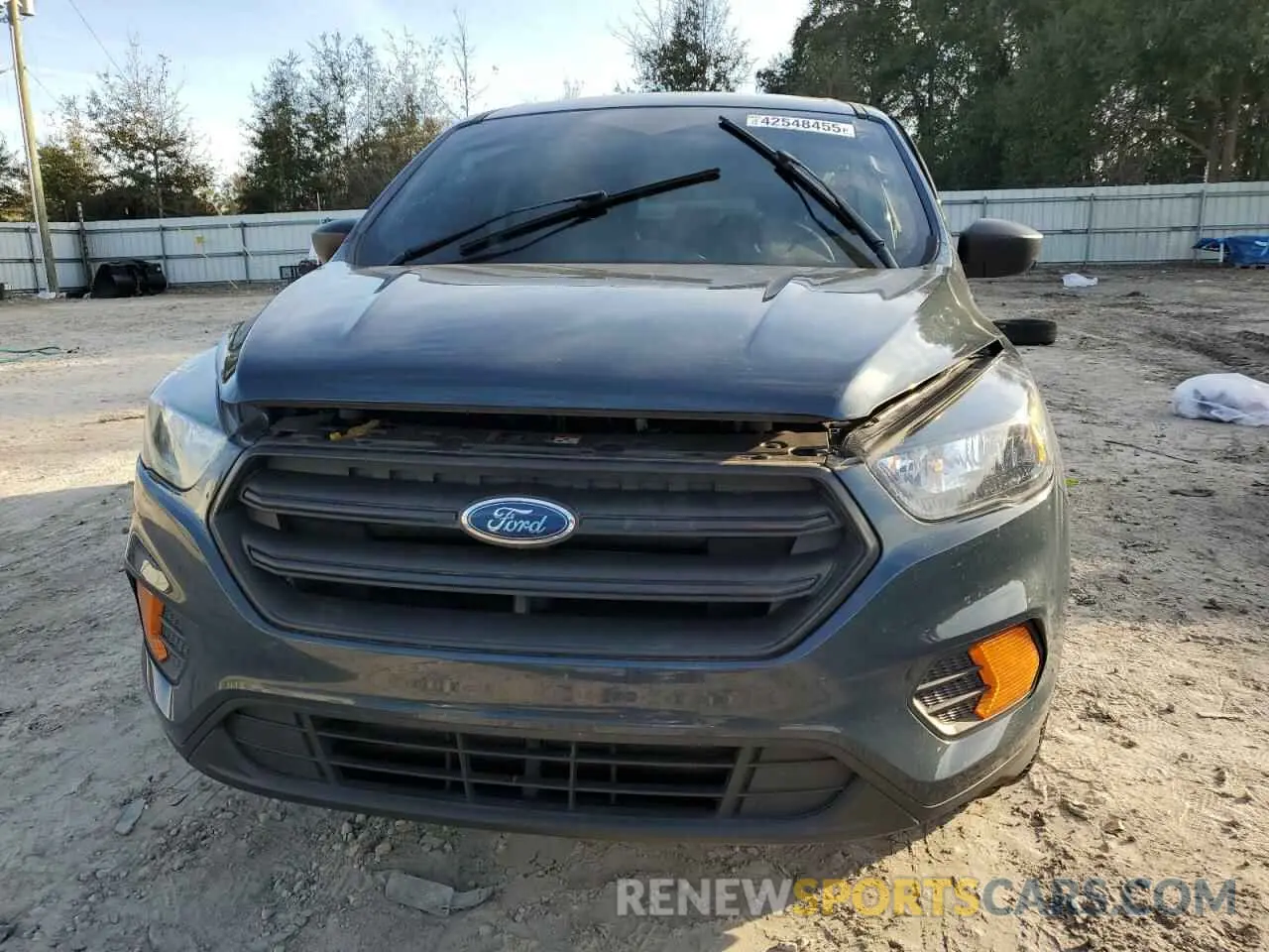 5 Photograph of a damaged car 1FMCU0F70KUC46656 FORD ESCAPE 2019