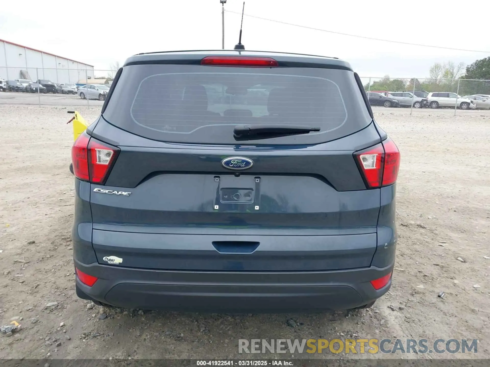 16 Photograph of a damaged car 1FMCU0F71KUA12994 FORD ESCAPE 2019