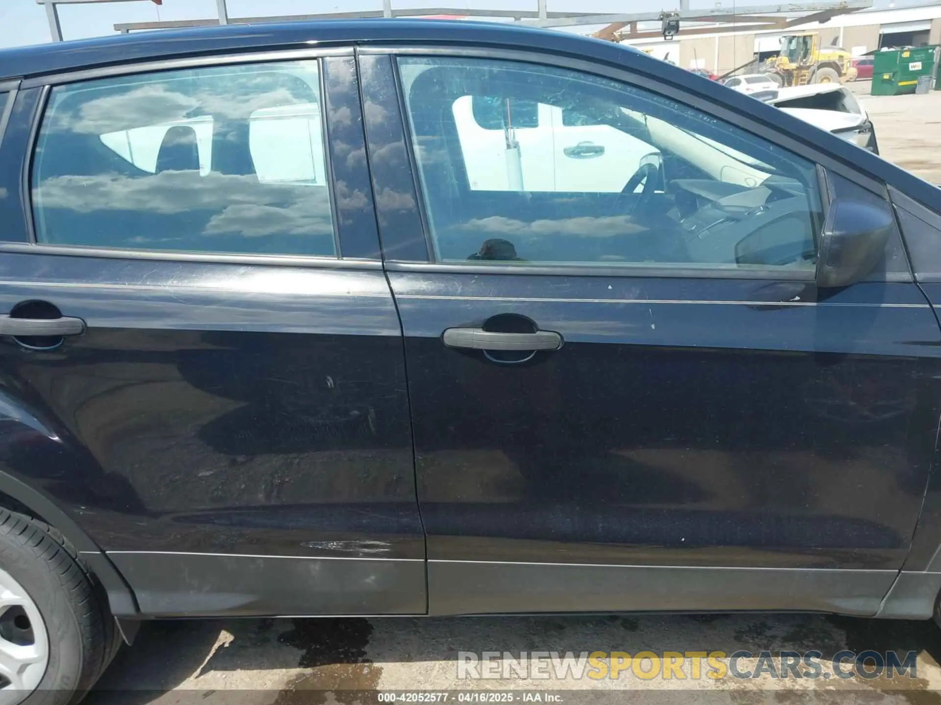 14 Photograph of a damaged car 1FMCU0F71KUA63170 FORD ESCAPE 2019