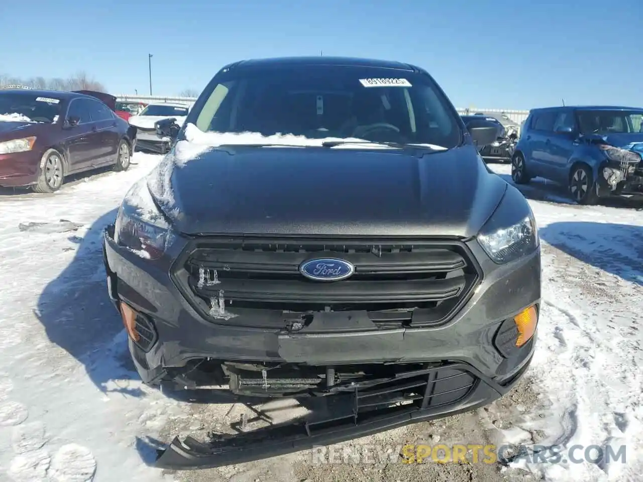 5 Photograph of a damaged car 1FMCU0F71KUA69440 FORD ESCAPE 2019