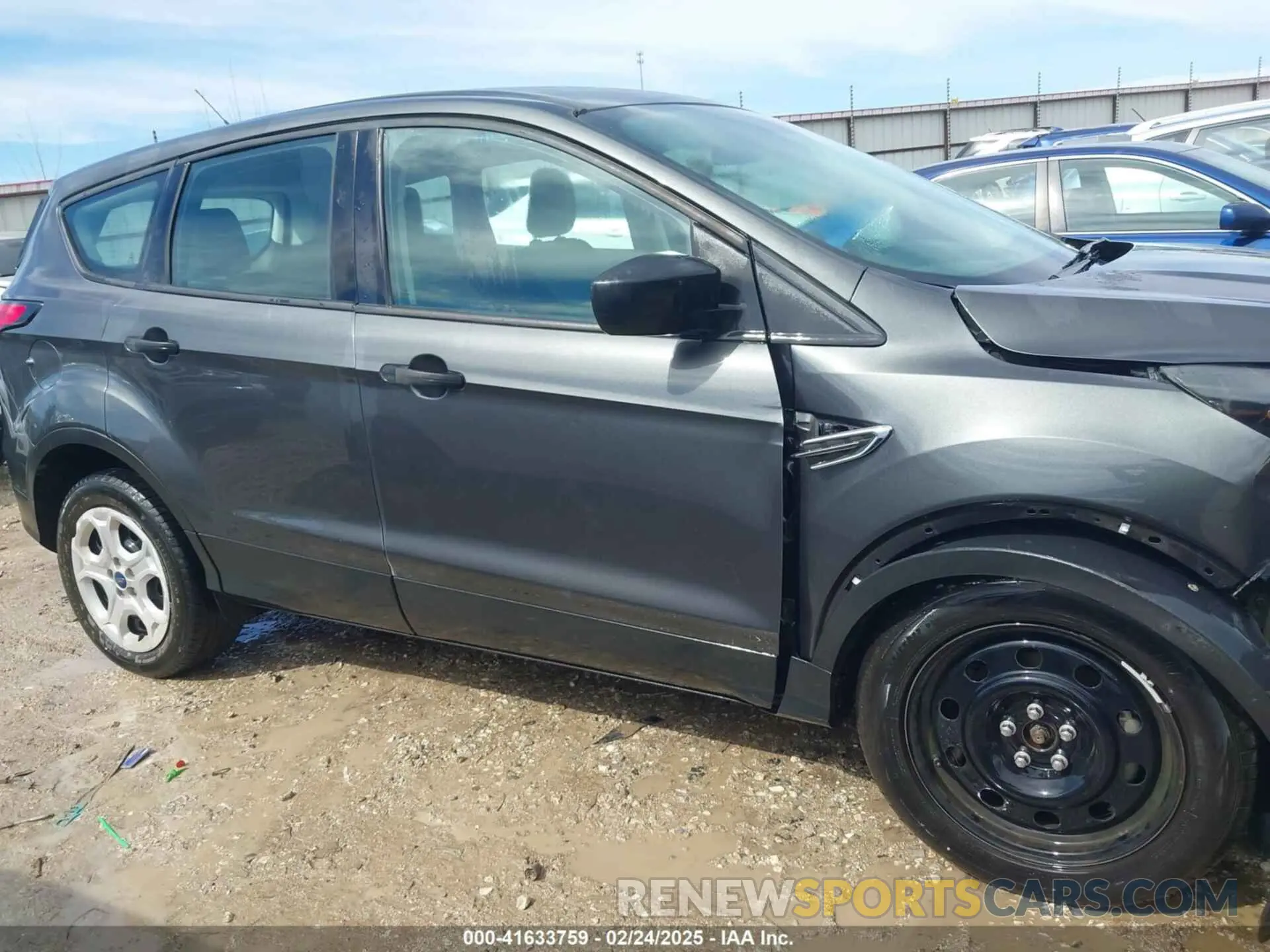 14 Photograph of a damaged car 1FMCU0F71KUA74959 FORD ESCAPE 2019