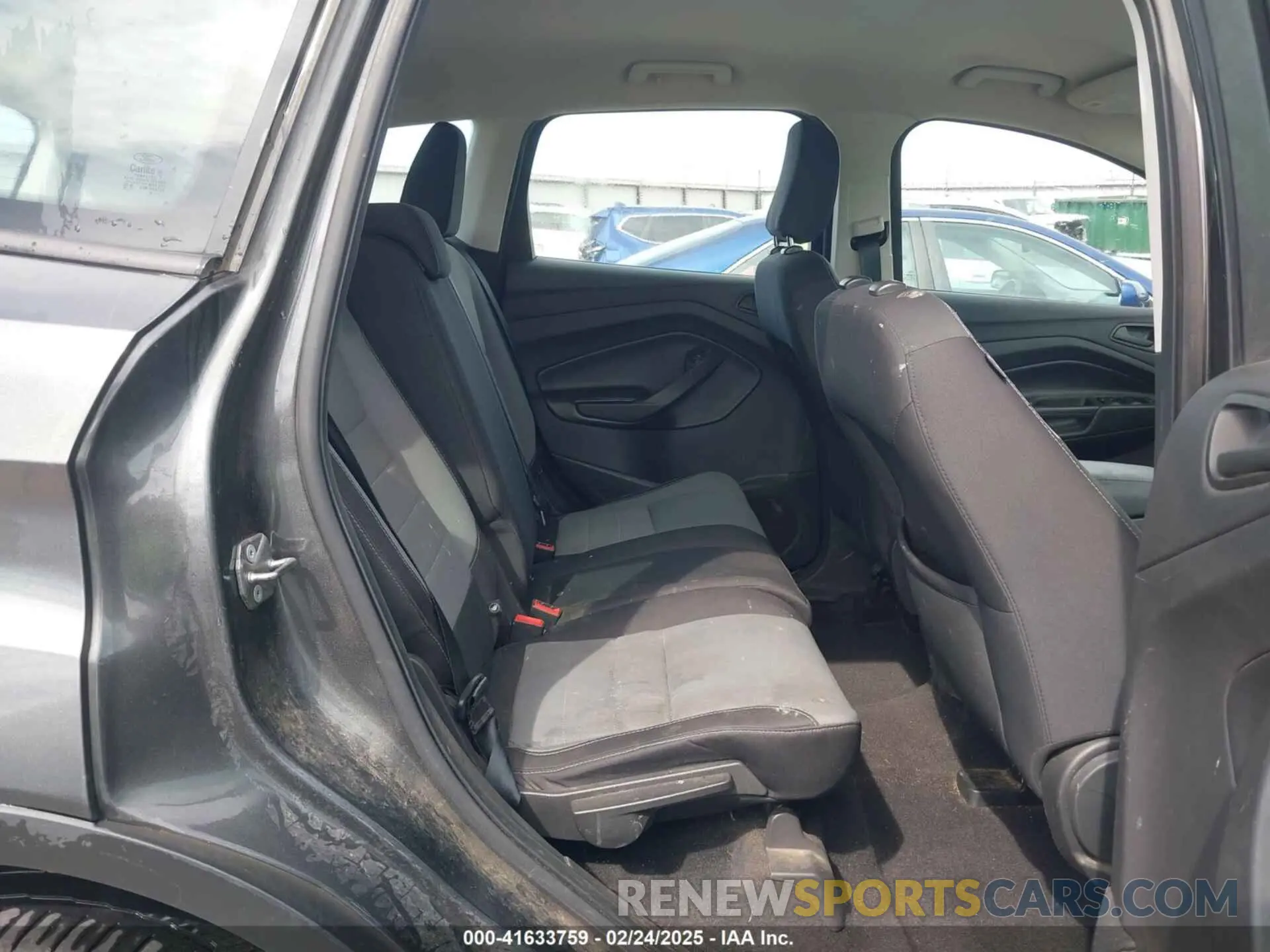 8 Photograph of a damaged car 1FMCU0F71KUA74959 FORD ESCAPE 2019