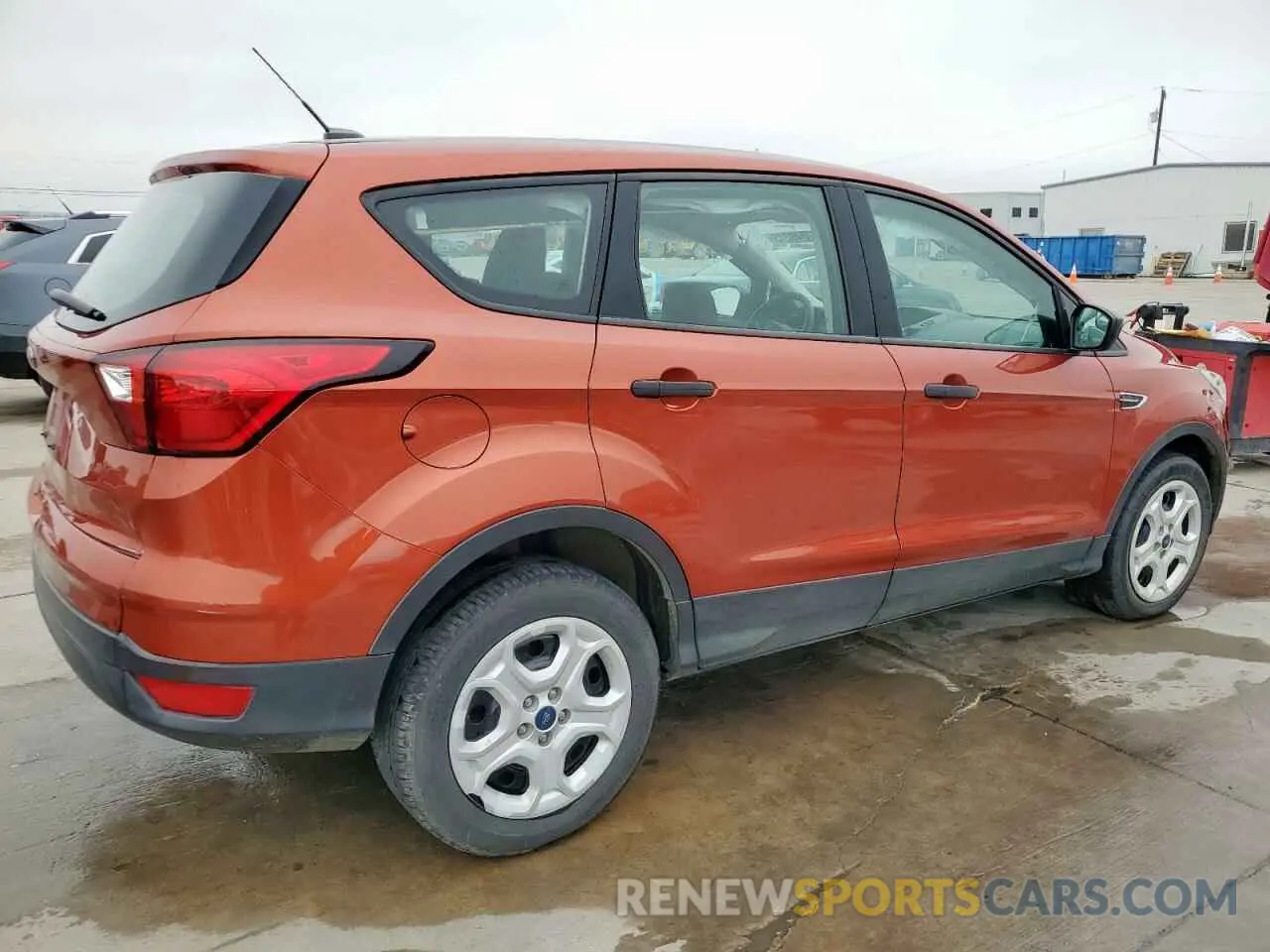 3 Photograph of a damaged car 1FMCU0F71KUA99182 FORD ESCAPE 2019