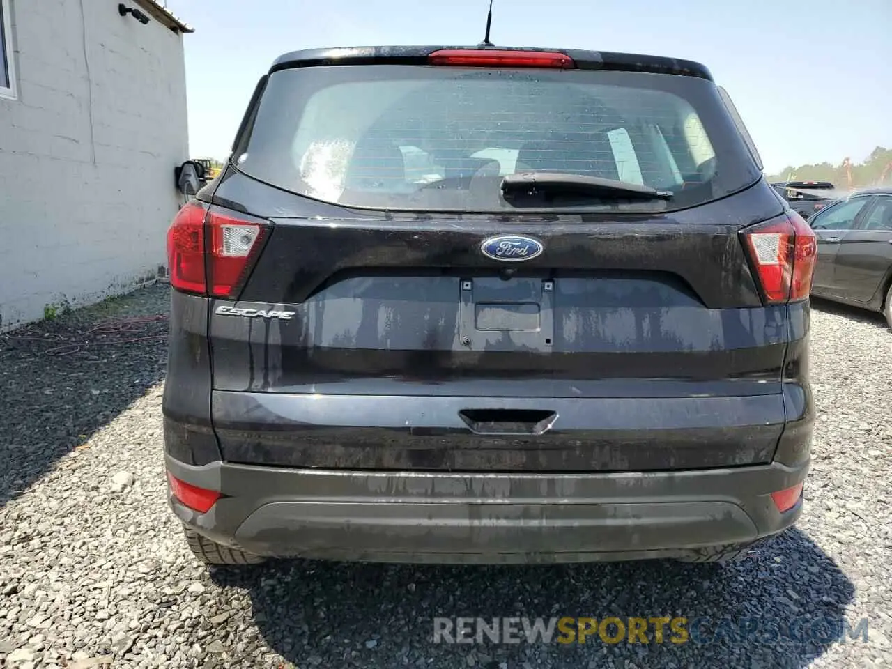 6 Photograph of a damaged car 1FMCU0F72KUA00711 FORD ESCAPE 2019