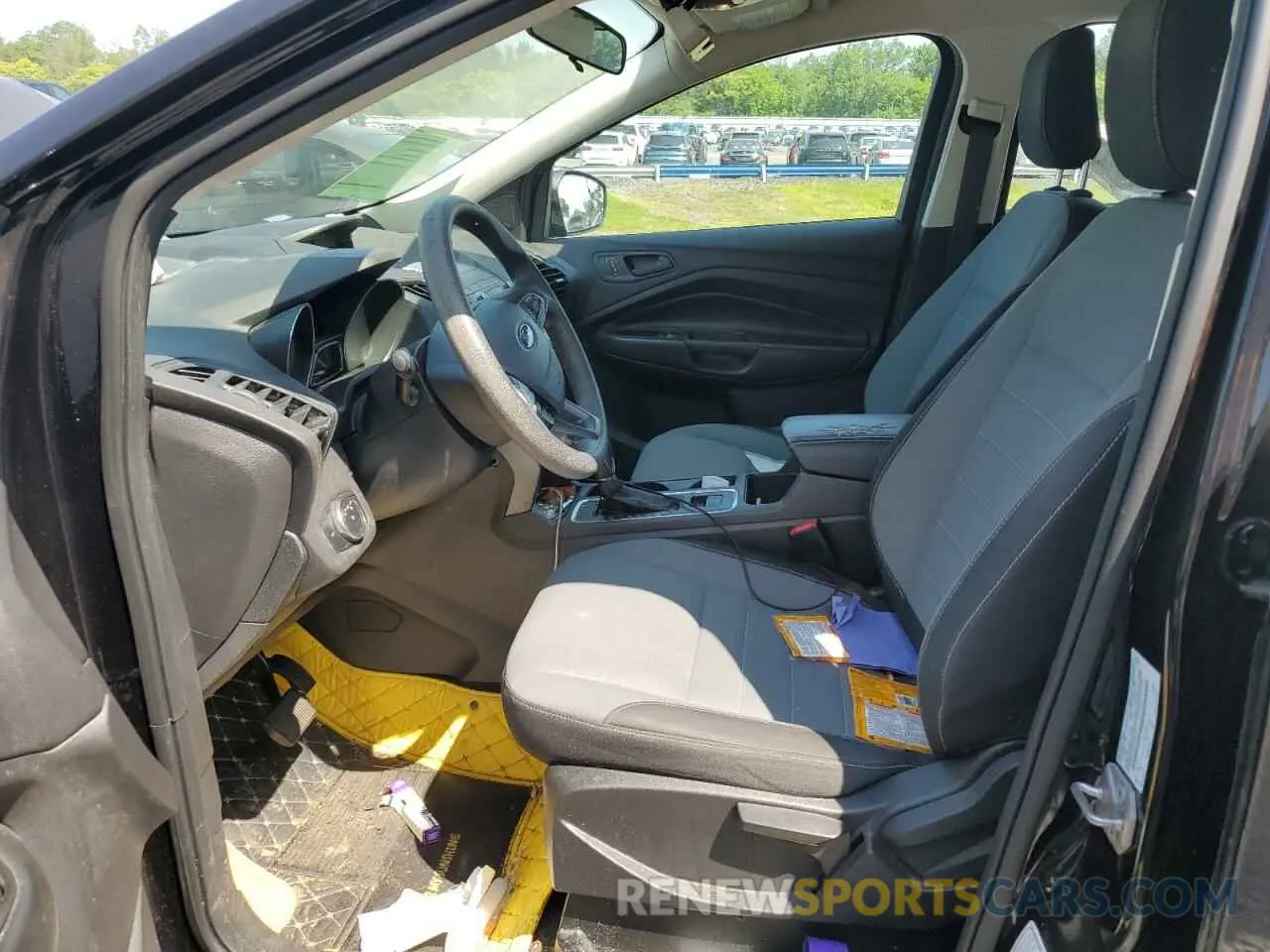 7 Photograph of a damaged car 1FMCU0F72KUA00711 FORD ESCAPE 2019